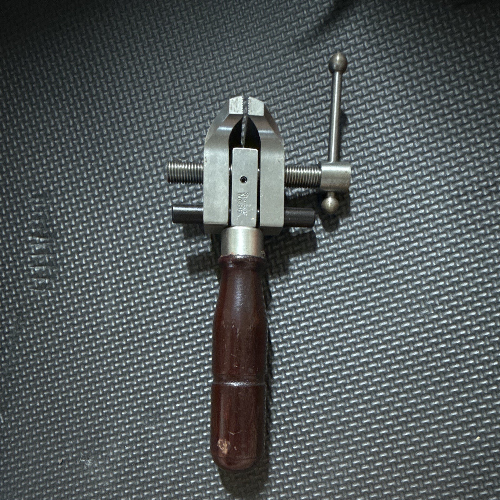 L.S. Starrett No. 86 Hand Vise Open to 1-1/2\