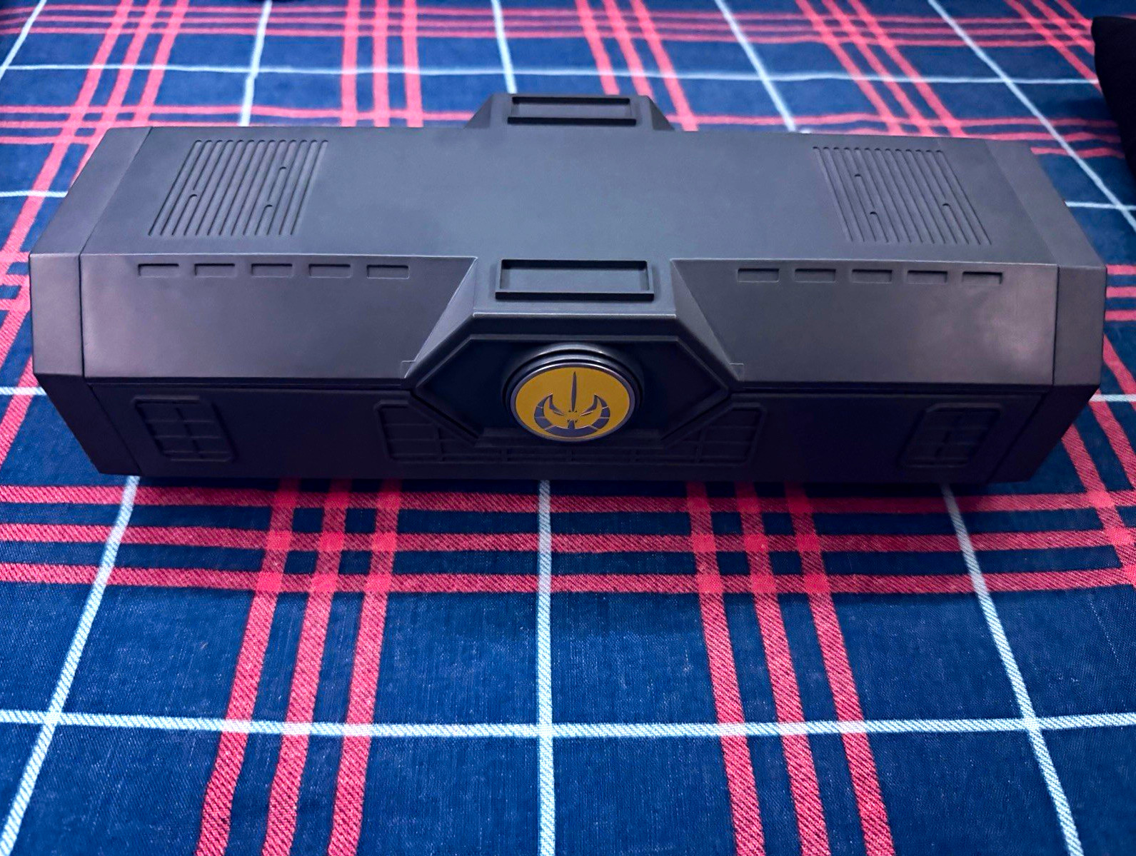 Star Wars Galaxy Edge Retired Jedi Knight Temple Guard hilt lightsaber legacy