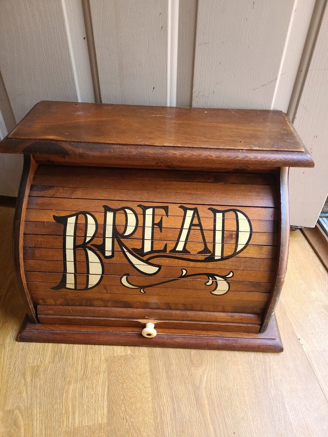 Vintage Country Wood Roll Top Door Bread Box Keeper