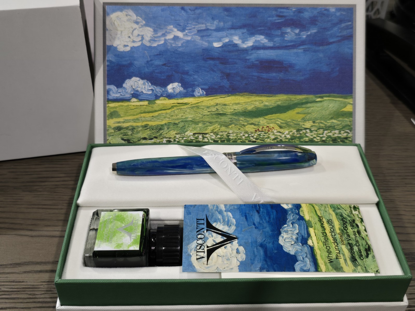 VISCONTI VAN GOGH WHEAT FIELD UNDER THUNDER CLOUDS FOUNTAIN PEN. NEW BOX SET.