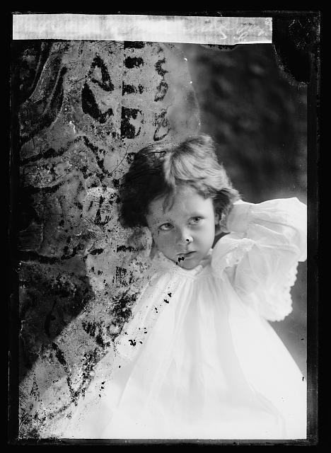Photo:Barrett Child Portrait c1894-1901
