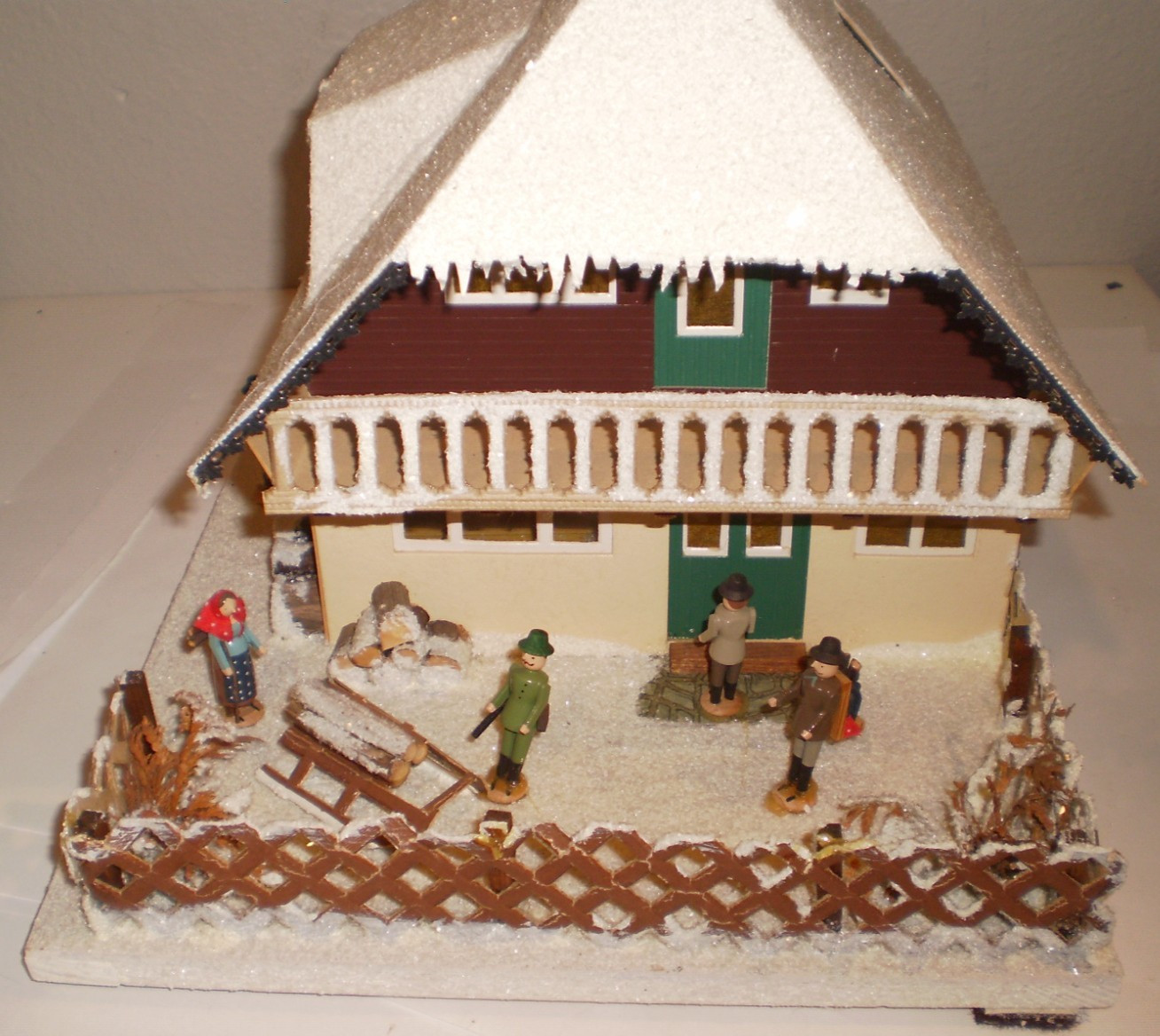 Rare Ezgebirge ALPINE CHALET 12\