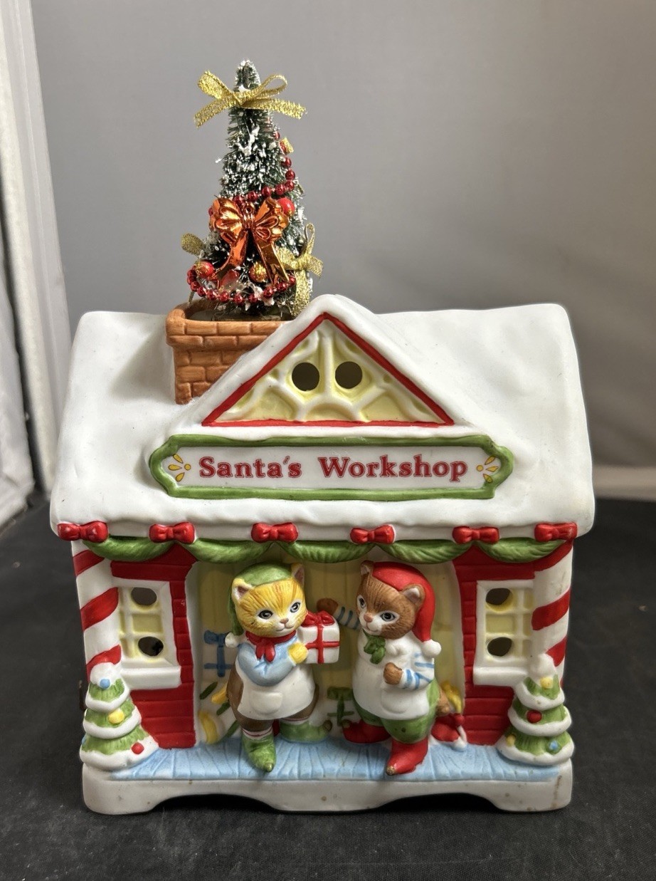 Vtg Schmid Kitty Cucumber Music Box 1988? Christmas Music Box” Jingle Bells”