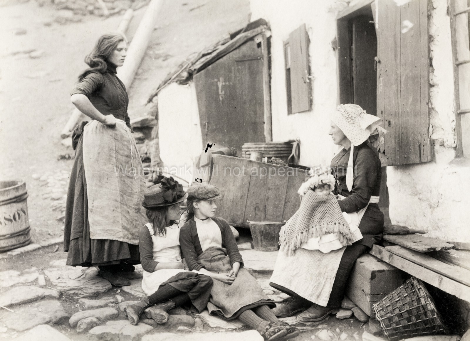 Staithes Yorkshire Fishing Family Cottage Women Children Rural Vtg. Photo 19thC.