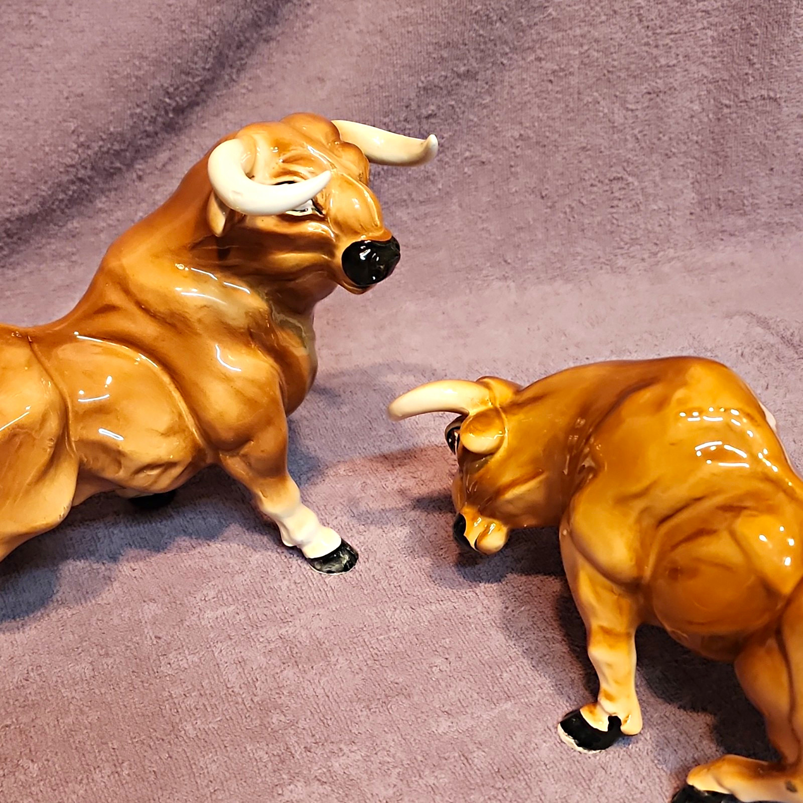 Vintage 1950s MCM Porcelain Bull Figurines Pair
