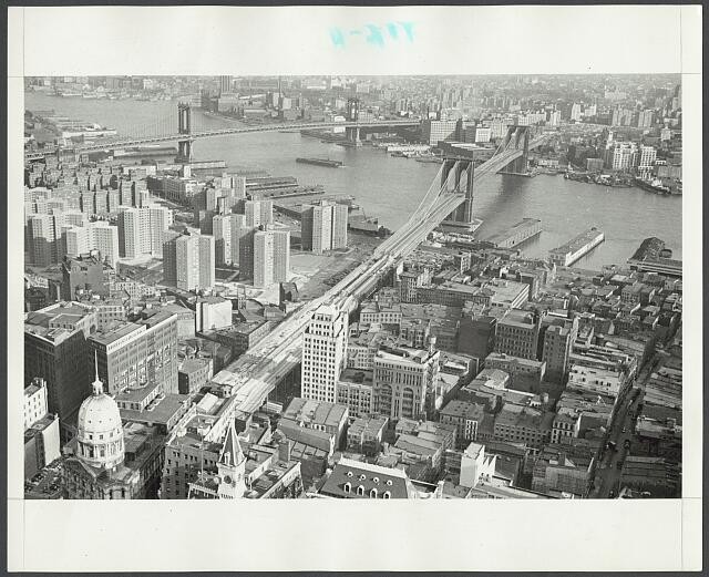Photo:Manhattan New York 1952 East River Brooklyn Bridge Aerial View