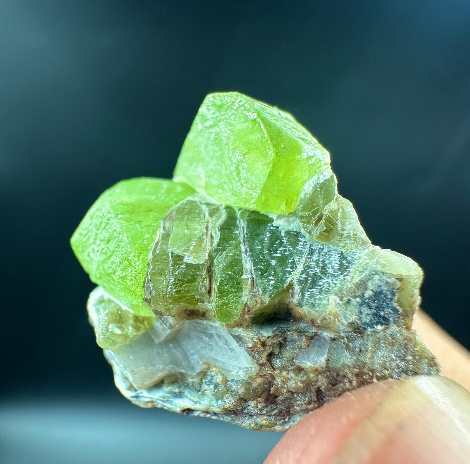 24 Carat Beautiful Peridot Crystal From Pakistan 24 Carat Beautiful Peridot Crystal From Pakistan