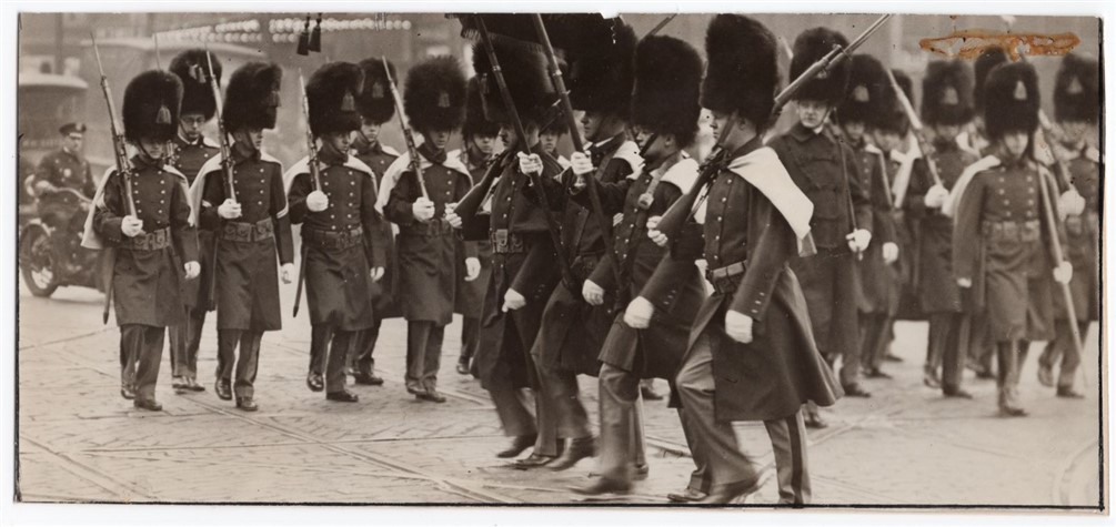 1928 Cleveland Grays on Parade 4x8.87 Original News Photo