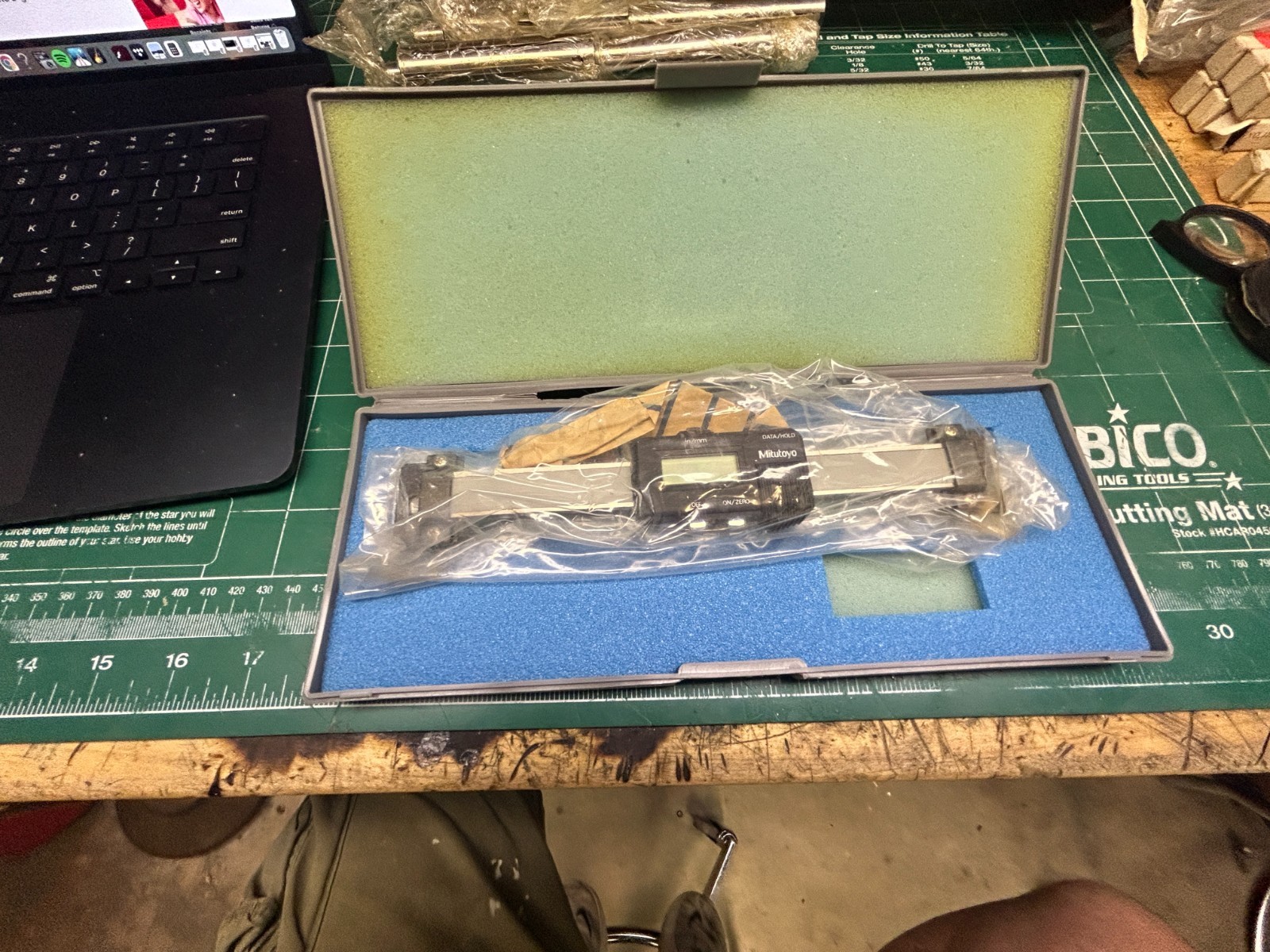 lMACHINIST HmGdc LATHE MILL Unused Mitutoyo Digimatic Scale Caliper Gage in Case