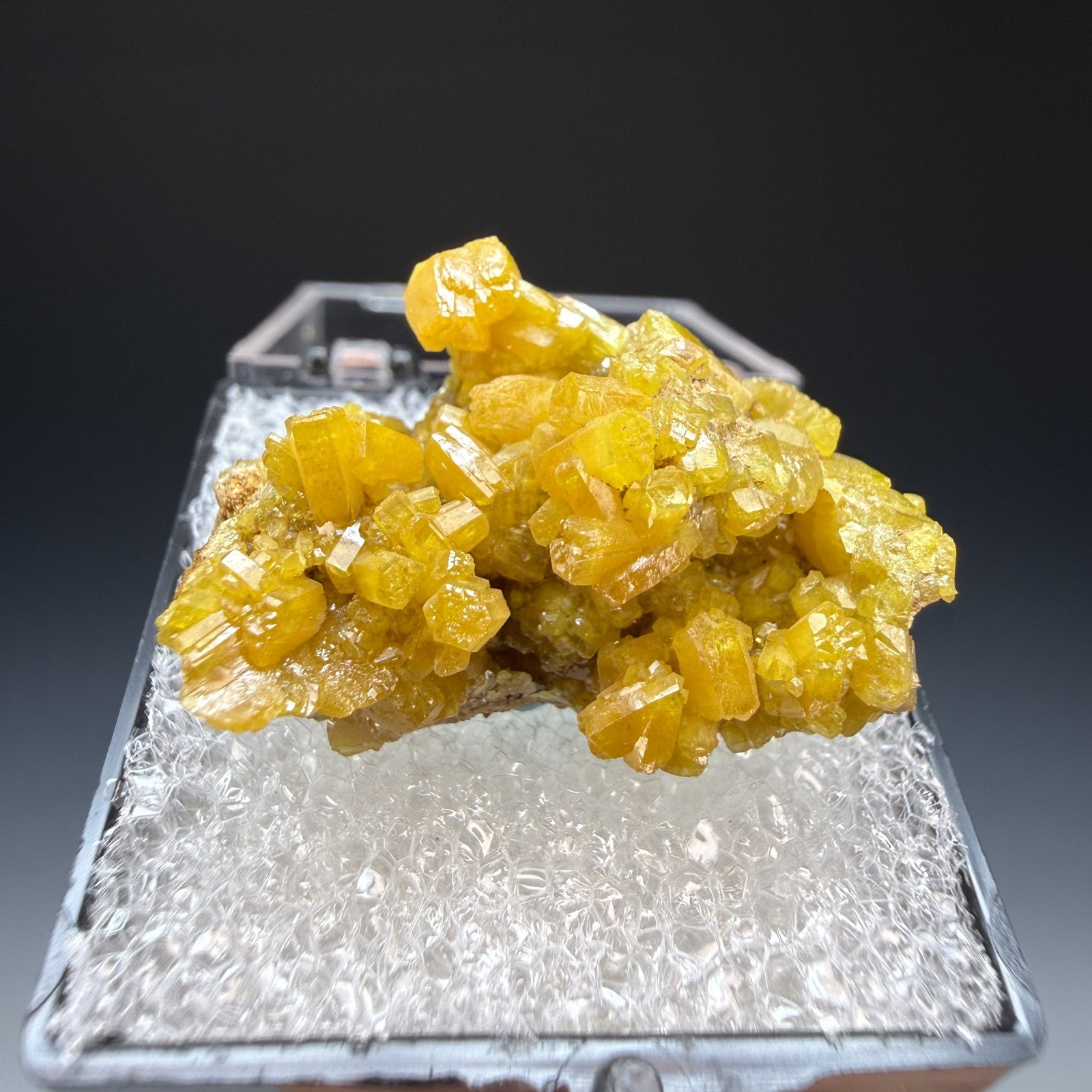 Pyromorphite, Bunker Hill Mine, Yreka Dist., Shoshone, Idaho, USA