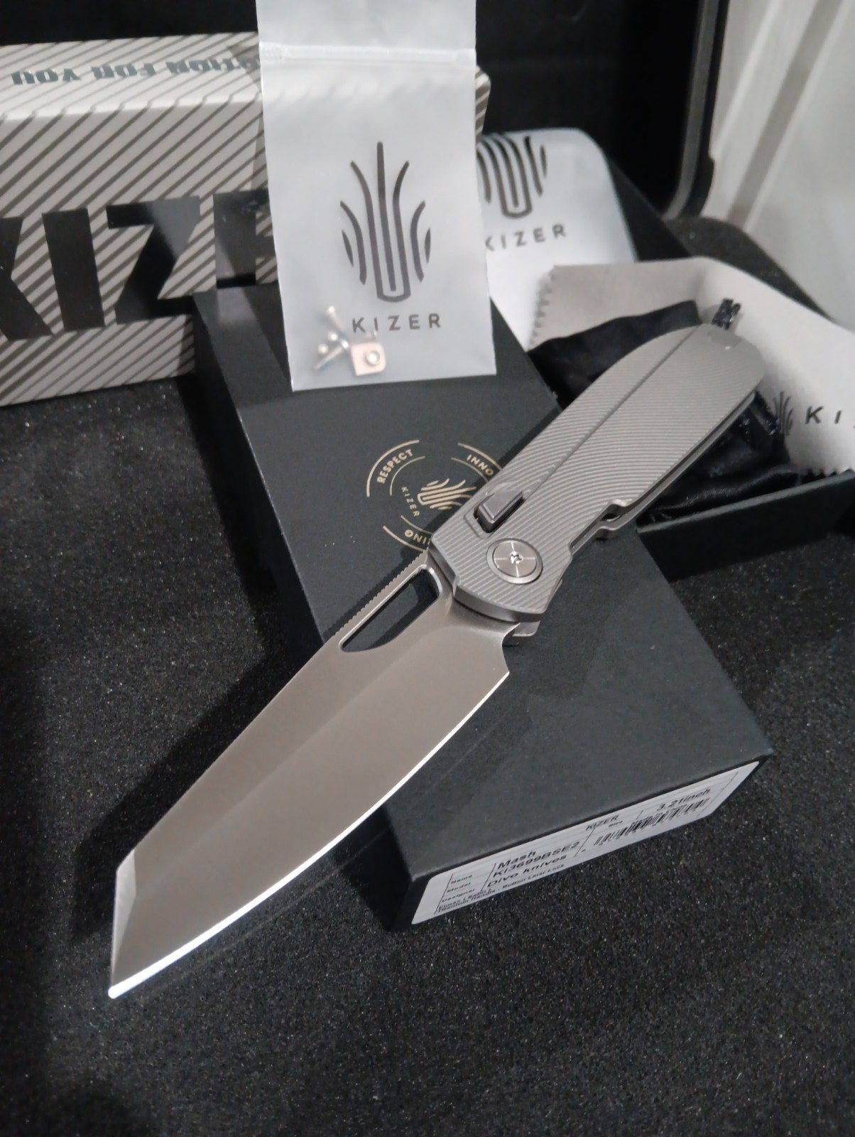 Kizer Mash WMK Exclusive Milled Titanium & Elmax Divo Knives Design #042/200