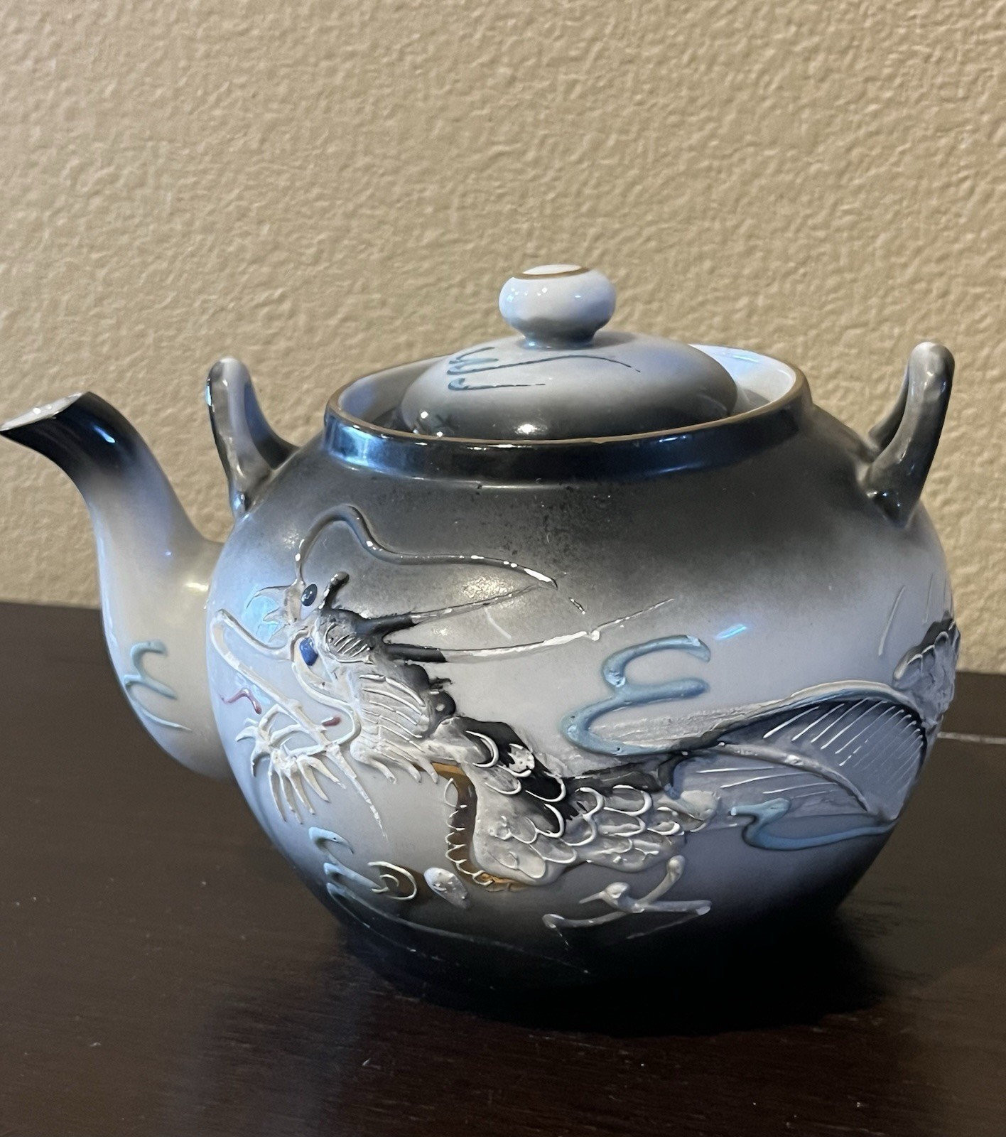 Beautiful Japanese Dragonware Tea Pot Raised Painted Dragon Asian Ceramic 1950’s