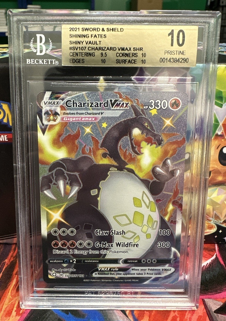 Pokémon TCG Charizard VMAX Shining Fates SV107/SV122 Becket 10 Pristine