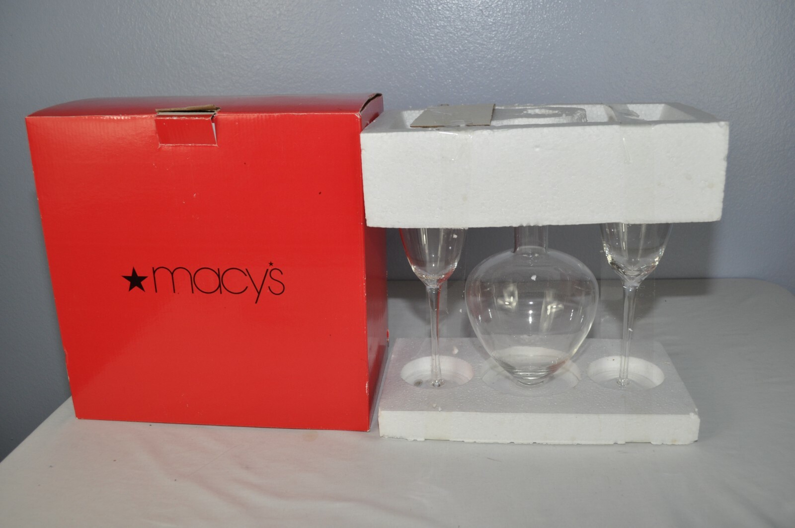 Vintage Macy's Dept Store Glass Decanter 2 Glasses Set 535475 Vintage Macy's Dept Store Glass Decanter 2 Glasses Set 535475