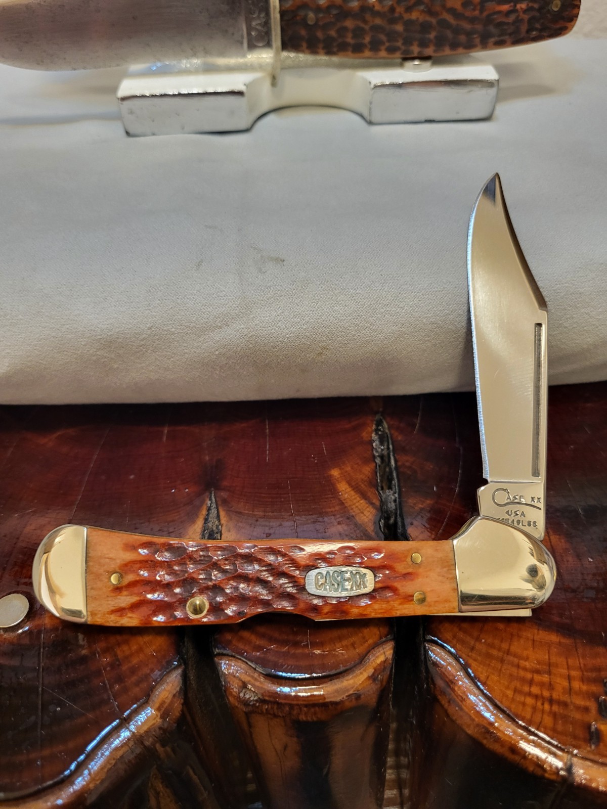 1999 Case 61549L SS. Cheshnut Bone Large CopperLock Never Used Or Sharpened.