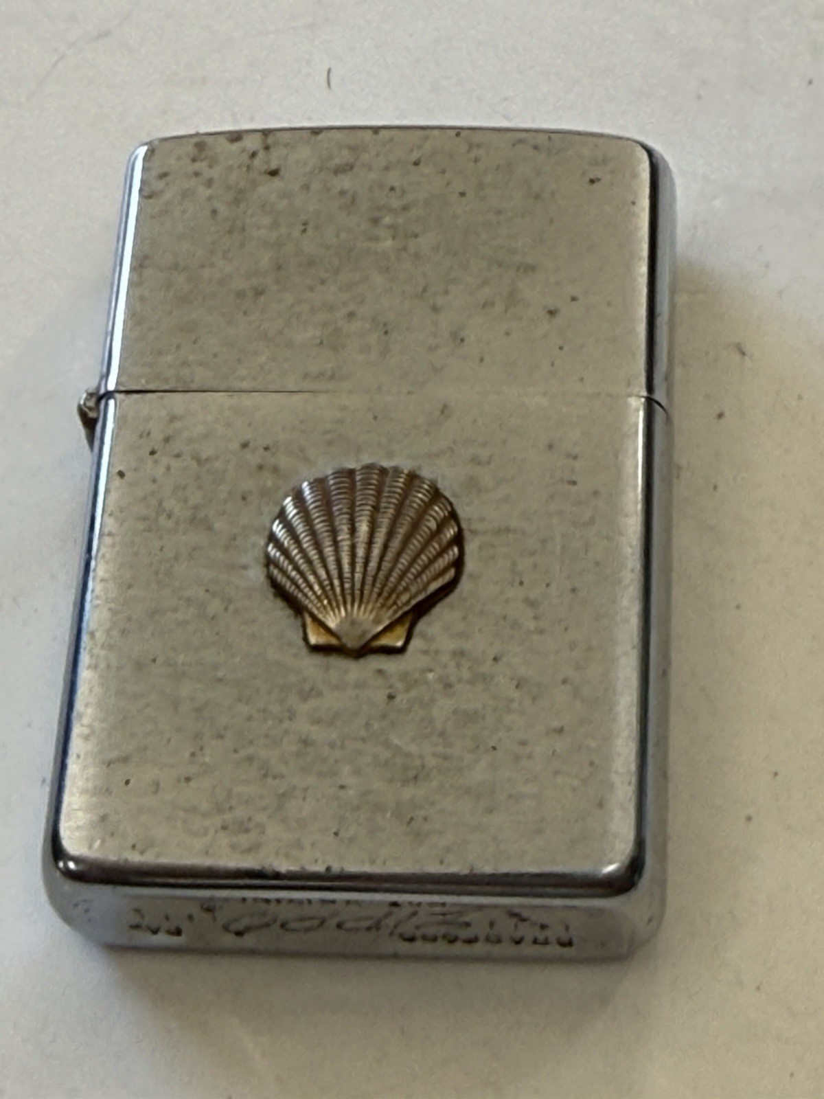 ZIPPO 1966 SHELL OIL & GAS EMBLEM  LIGHTER U498