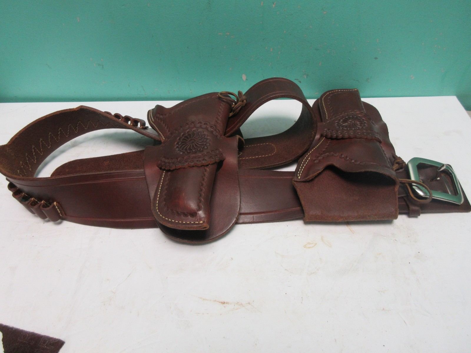 Classic Old West Style Tooled Leather Holster El Paso TX Maker Dual Pistol BIG Classic Old West Style Tooled Leather Holster El Paso TX Maker Dual Pistol BIG