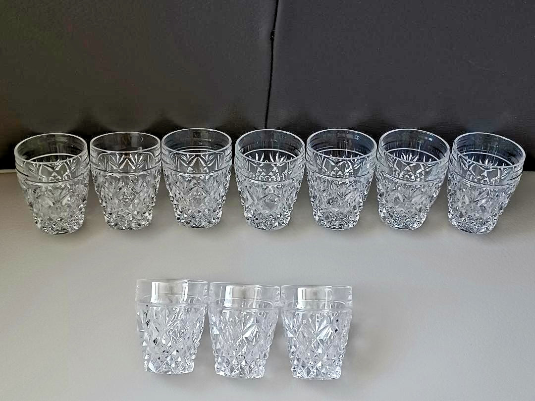 Clear Cut Crystal Vodka Shot Glasses 2.3\