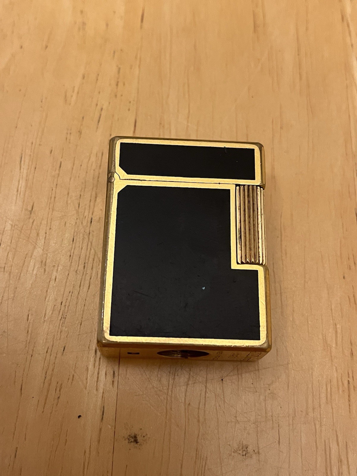 VTG St Dupont Gold/Black Lacquer Ligne 1 BR Lighter No Gas Cap Service Needed