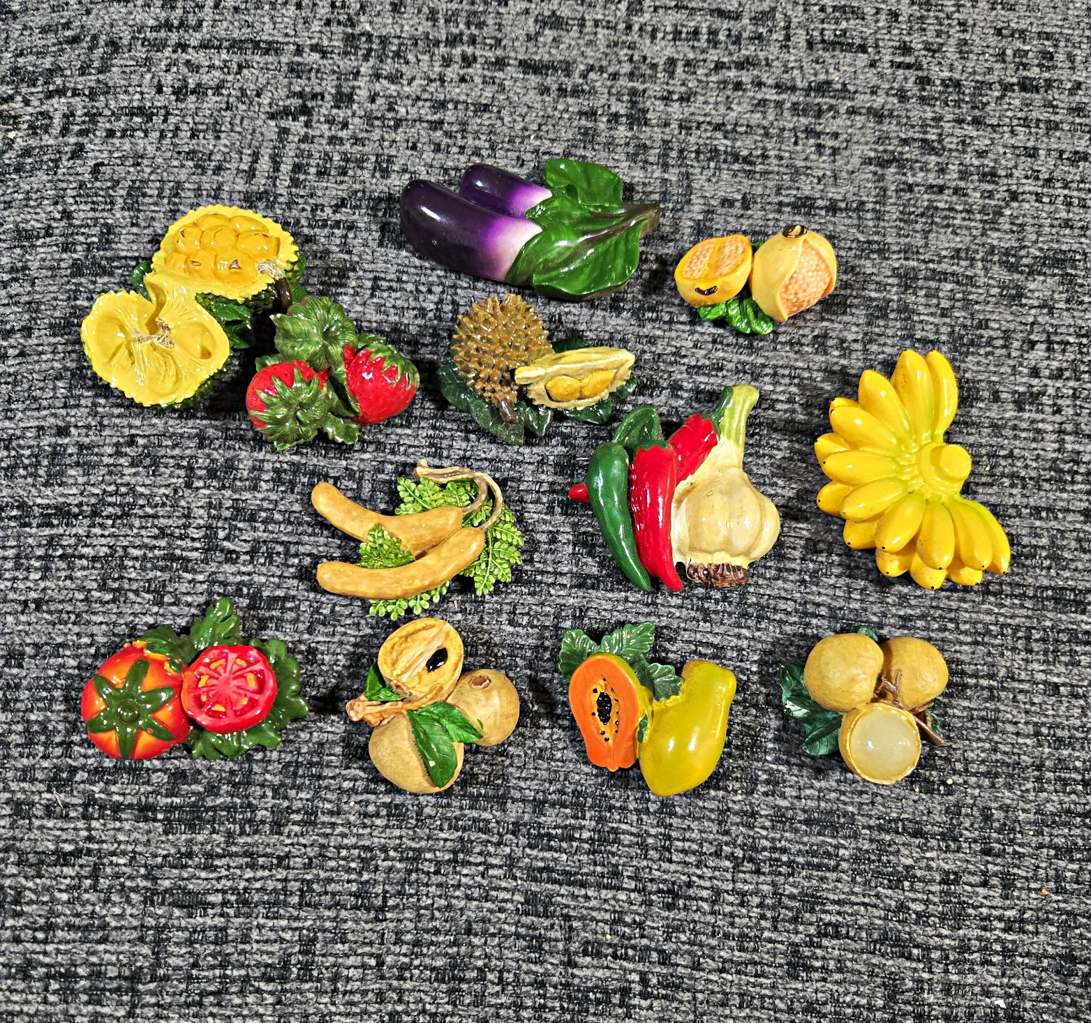 Vintage Set Of 12 Resin Miniature Fruit & Vegetable Refrigerator Fridge Magnets
