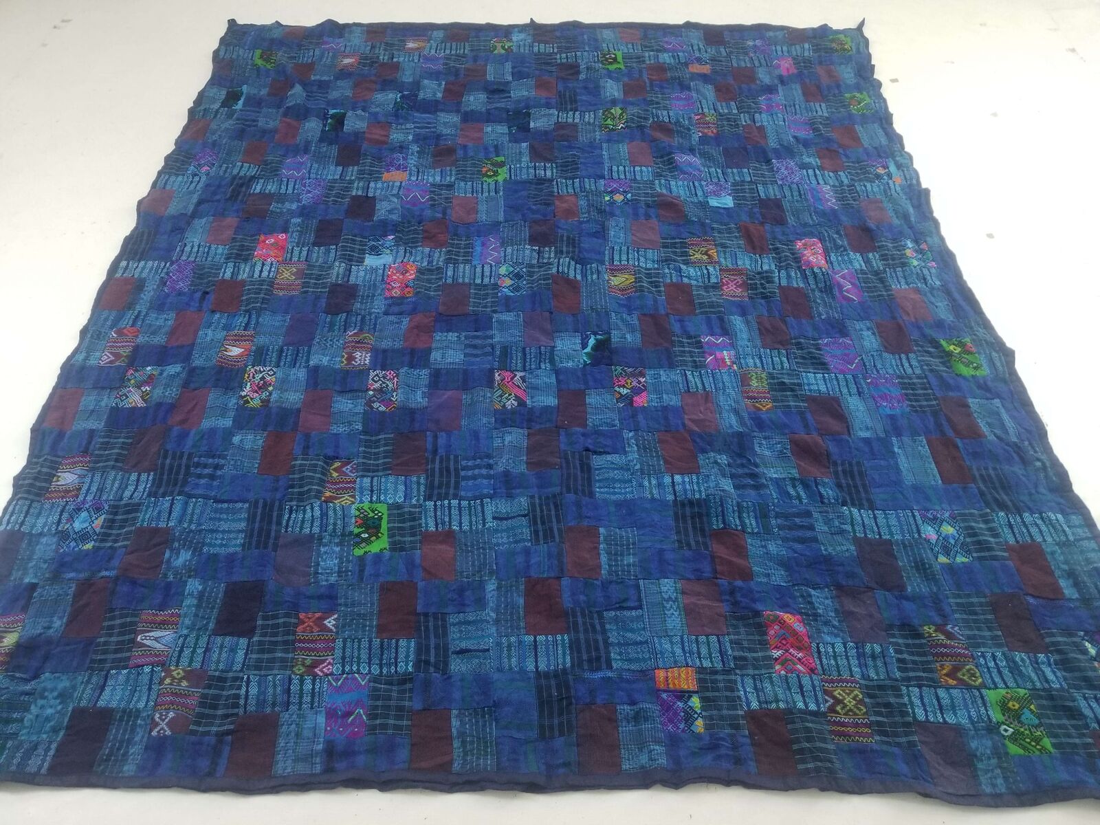 Vintage Feed Sack Blue Block Pattern Beautiful Quilt 91x79 inch
