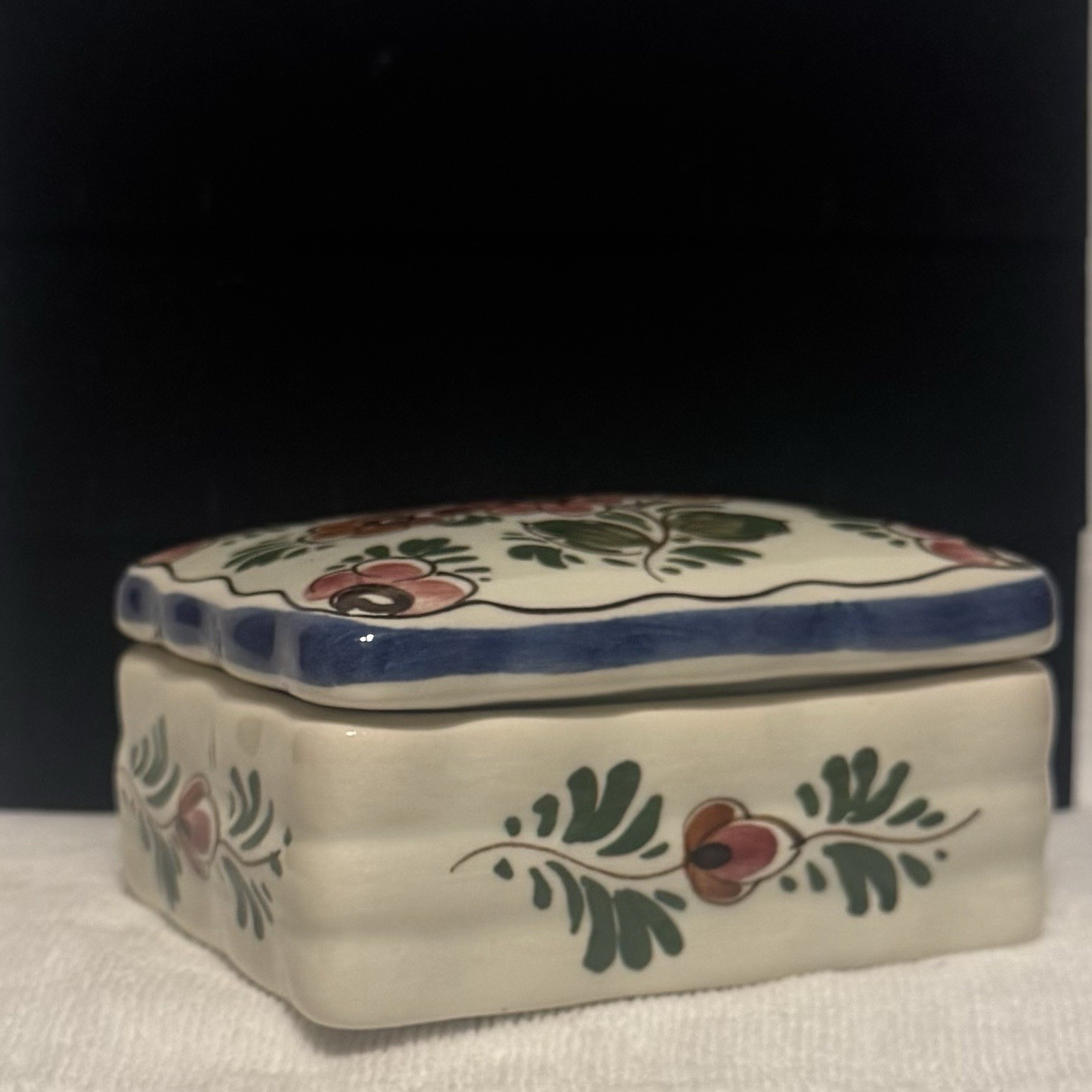 Vintage Delfts Holland Hand Painted Jewelry Box Floral Ceramic Lidded