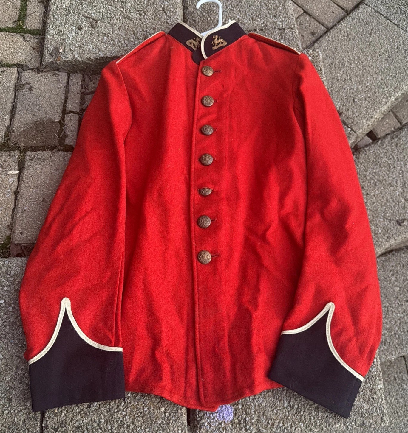 1913 British Military Red Coat WW1 With Label– Royal Berkshire Regiment. Rare