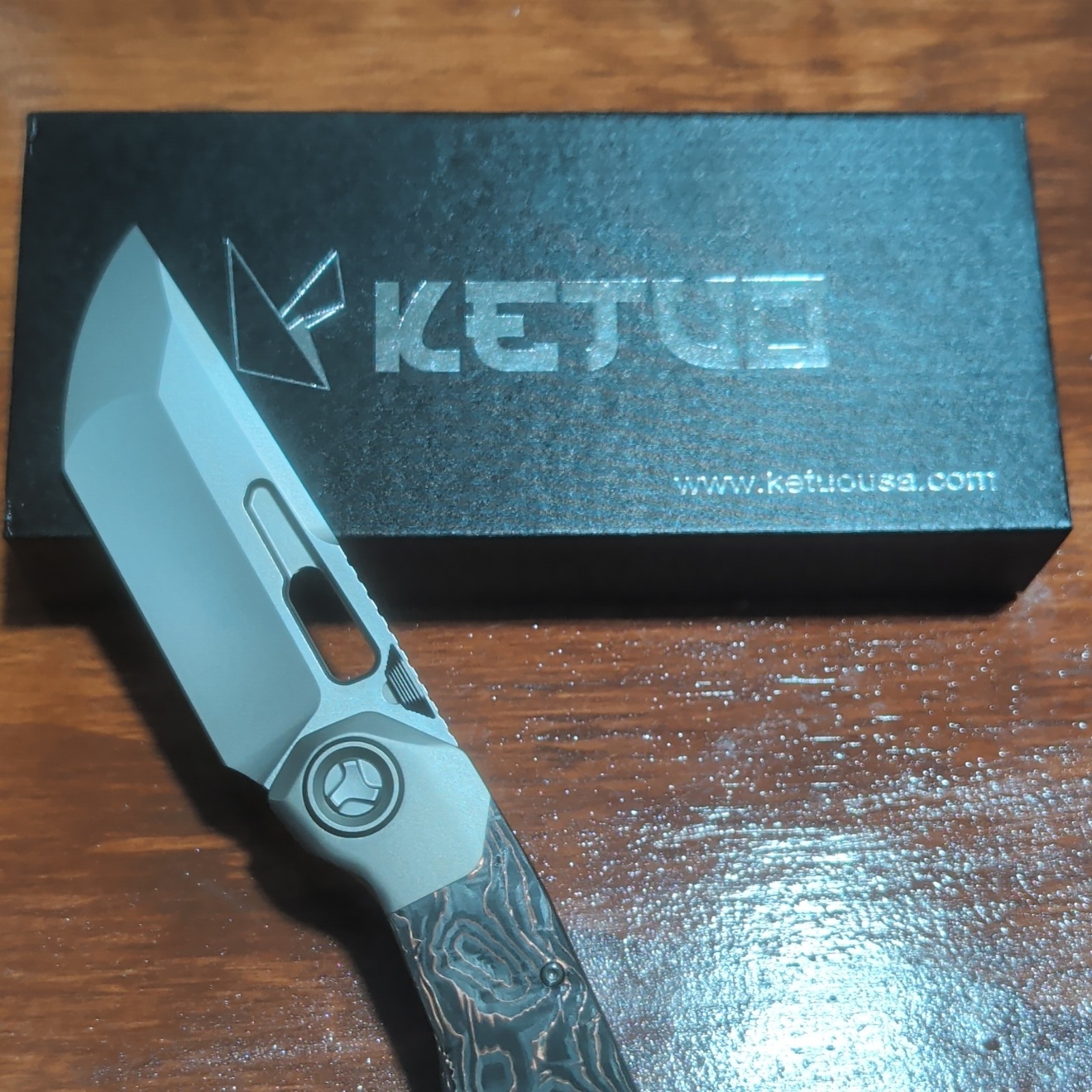 Ketuo KT-Yakuza/P Pocketknife M390 Tanto Frame Lock CF Copper Foil Clip Ketuo KT-Yakuza/P Pocketknife M390 Tanto Frame Lock CF Copper Foil Clip