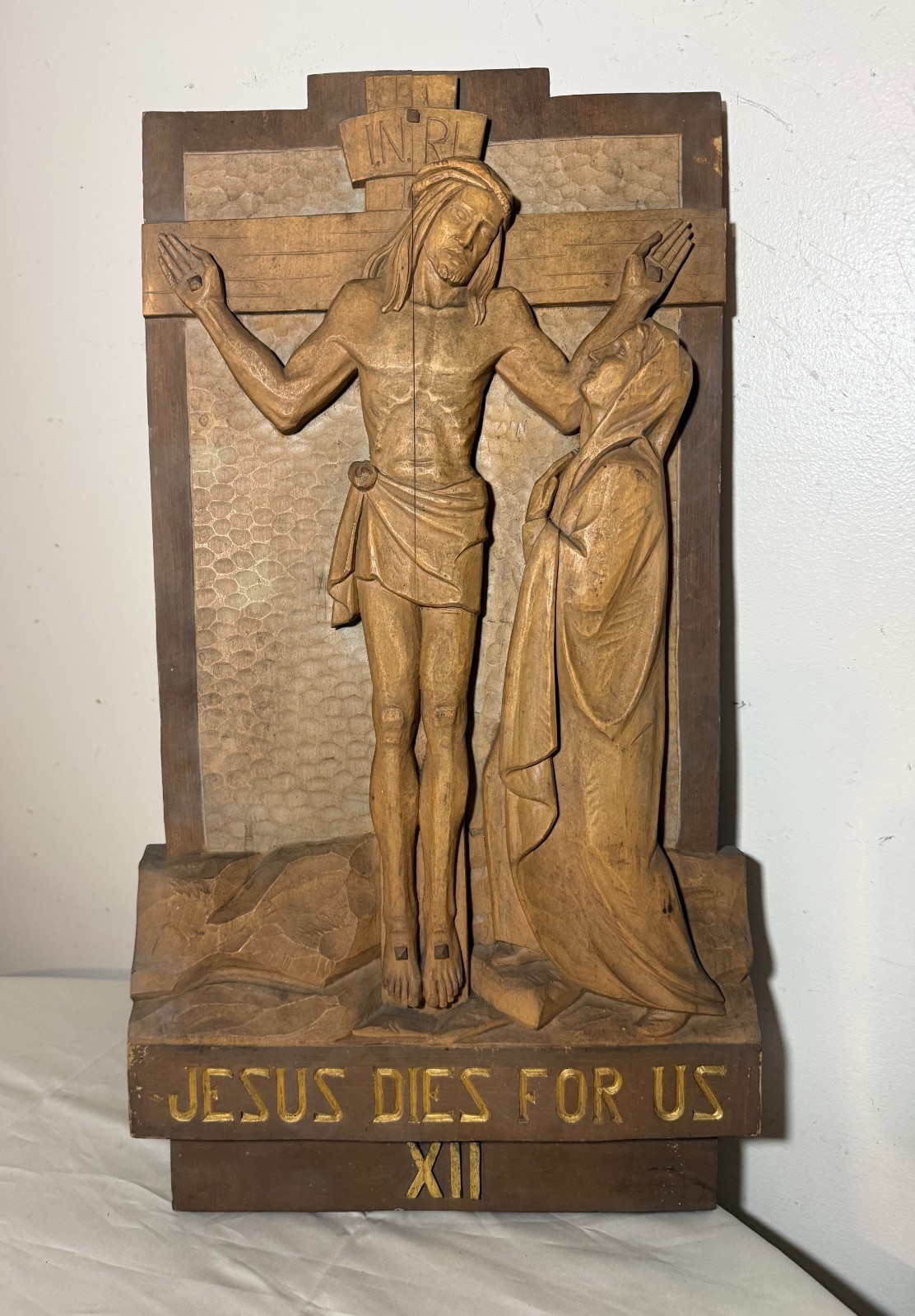 Vintage hand carved religious stations of the cross Jesus wall sculpture statue