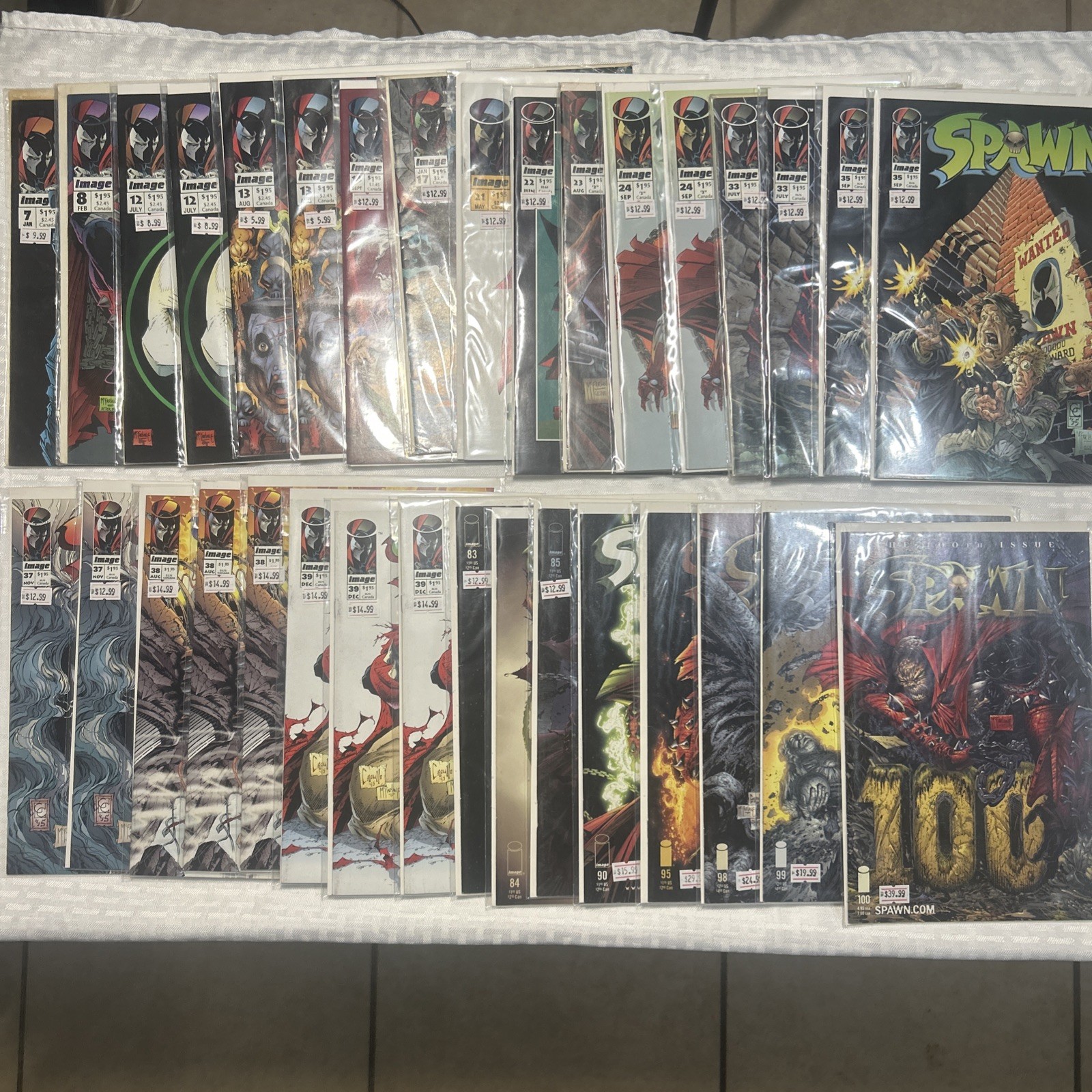 Spawn Comic Book Lot of 40 Great Condition McFarlane Image Early Issues