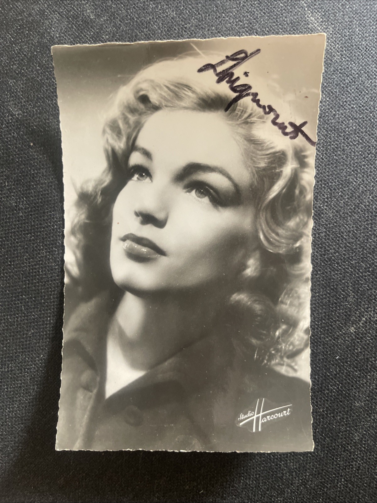Vintage Simone Signoret Autograph Signature Cinema Postcard