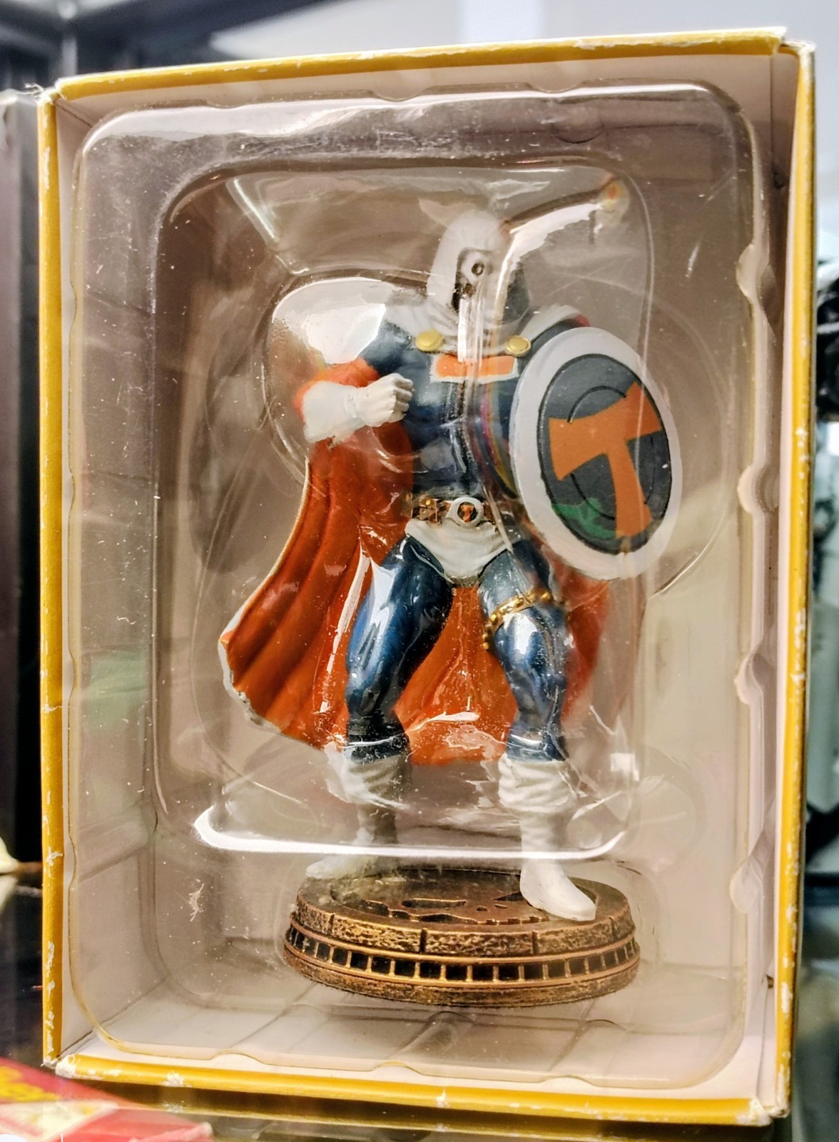 MARVEL CHESS FIG COLL MAG #18 TASKMASTER BLACK PAWN EAGLEMOSS PUBLICATIONS LTD