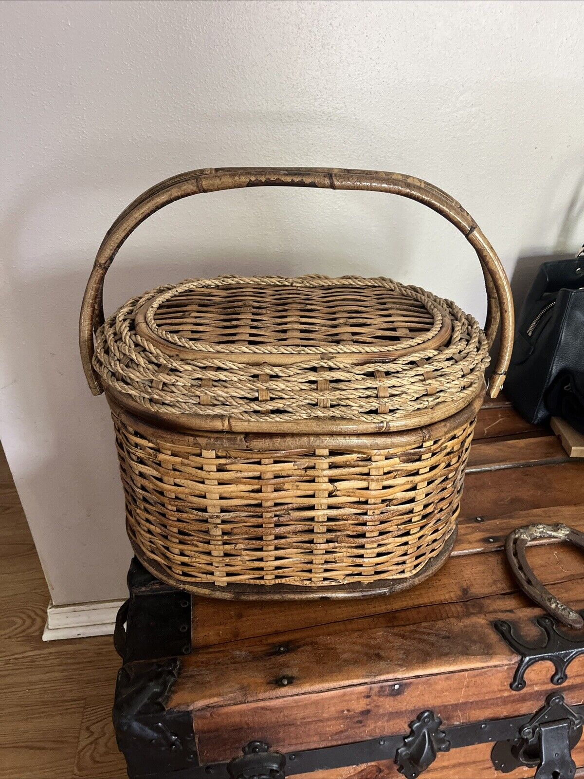 Wicker Rattan Picnic Basket With Tray From The Philippines 
