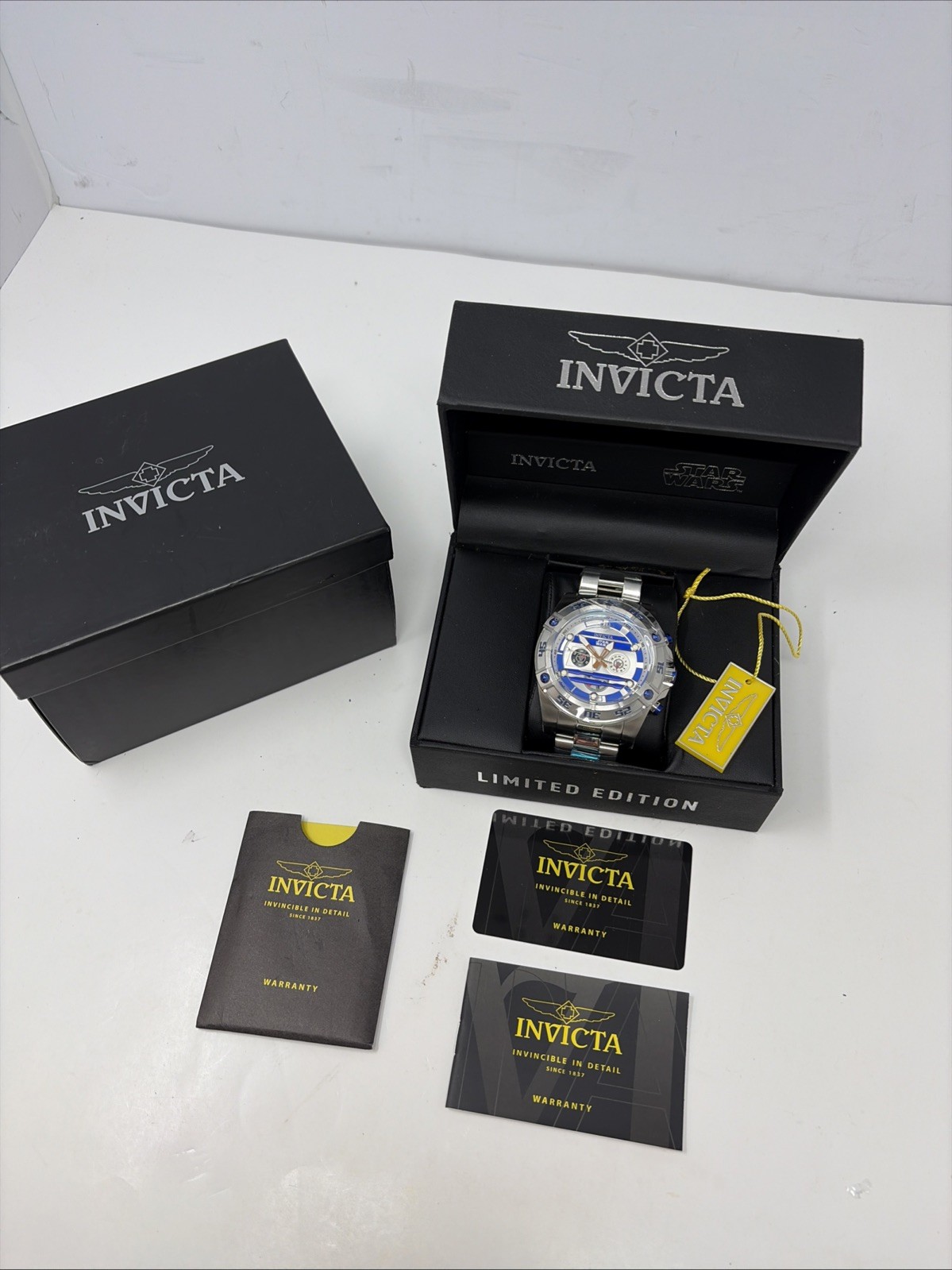 RARE Invicta Limited Edition Star Wars R2D2 Men’s Watch Model 26518 Need Battery