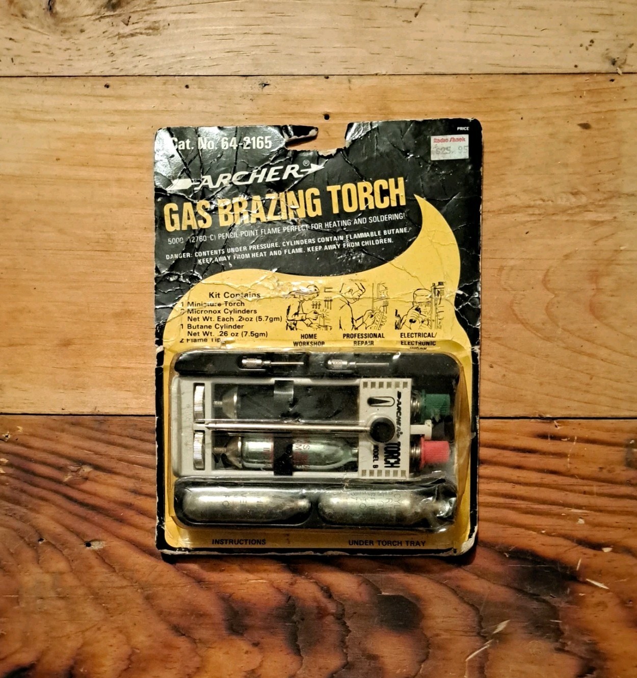Vtg Archer Miniature Gas Brazing Torch & Butane Cylinders NOS Radio Shack Vtg Archer Miniature Gas Brazing Torch & Butane Cylinders NOS Radio Shack