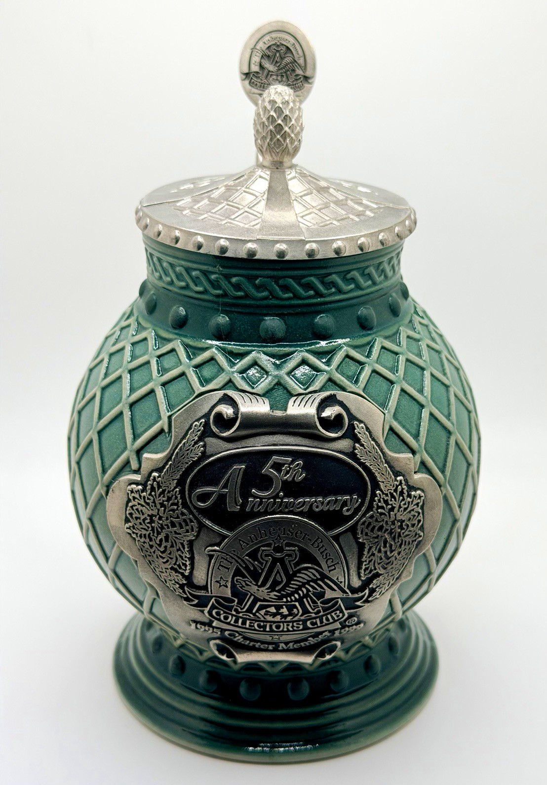 Anheuser-Busch Collectors Club 1999 5th Anniversary Ceramic Pewter Lidded Stein
