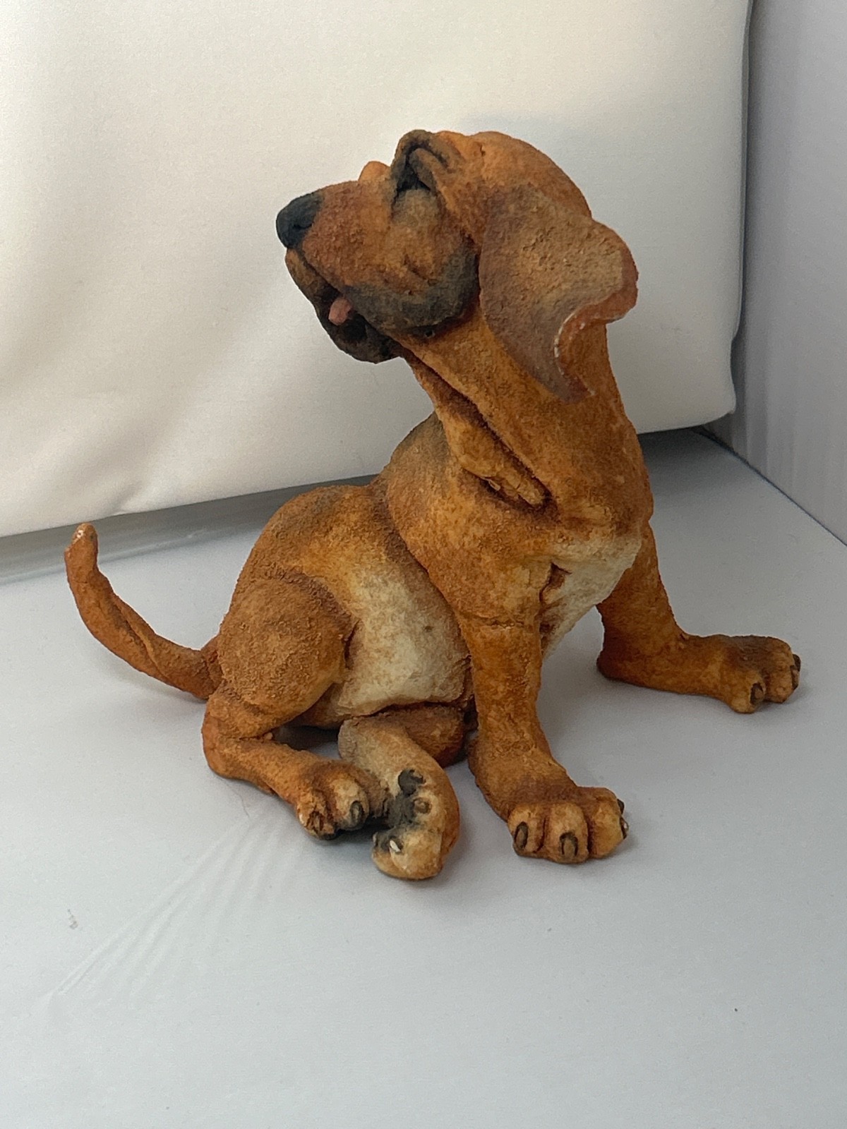 Country Artists a Breed Apart - Large Bloodhound Puppy Dog \