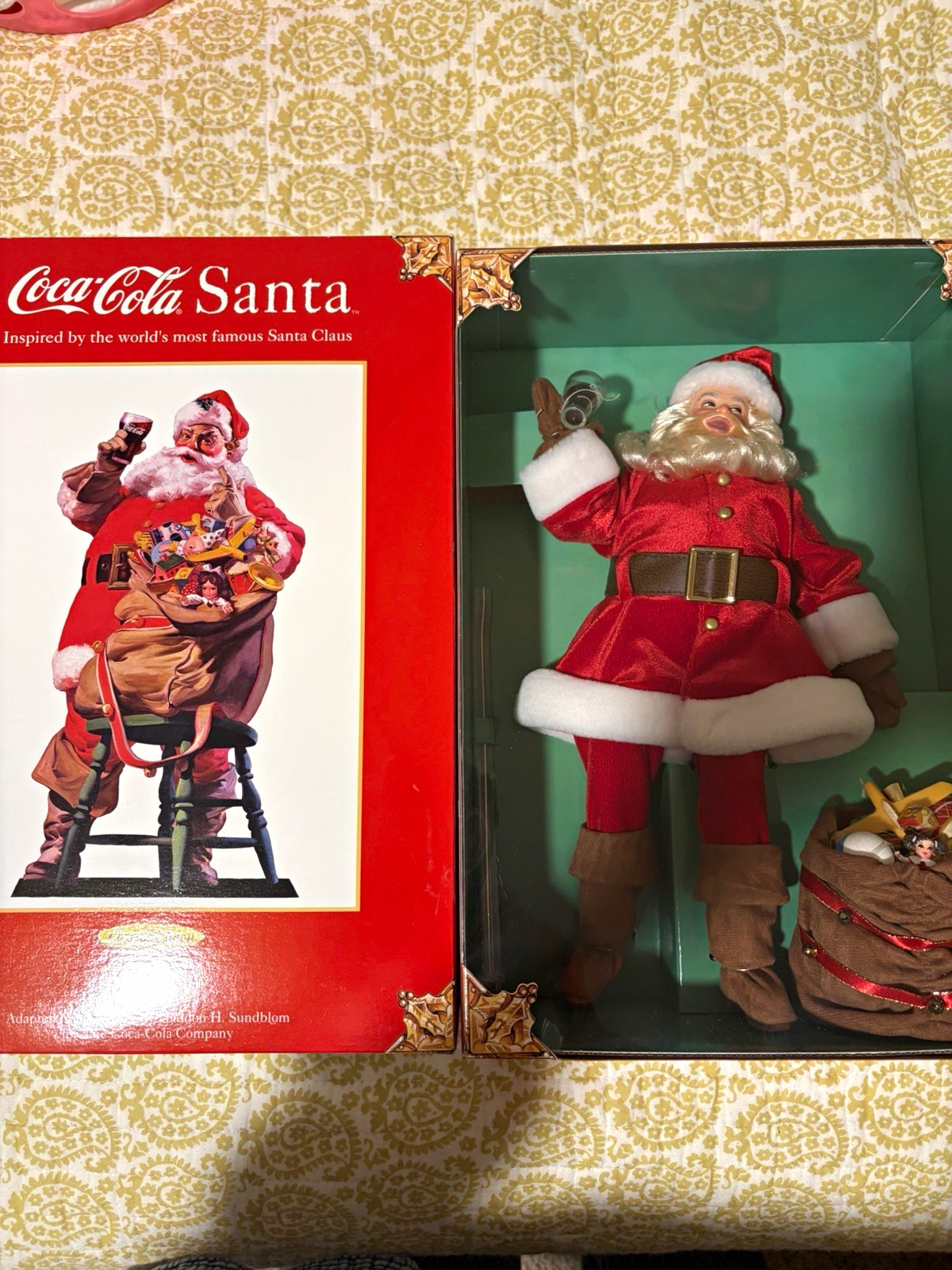 Coca-Cola Santa Figurine Classic Edition 1948 “Hospitality” Volume 1