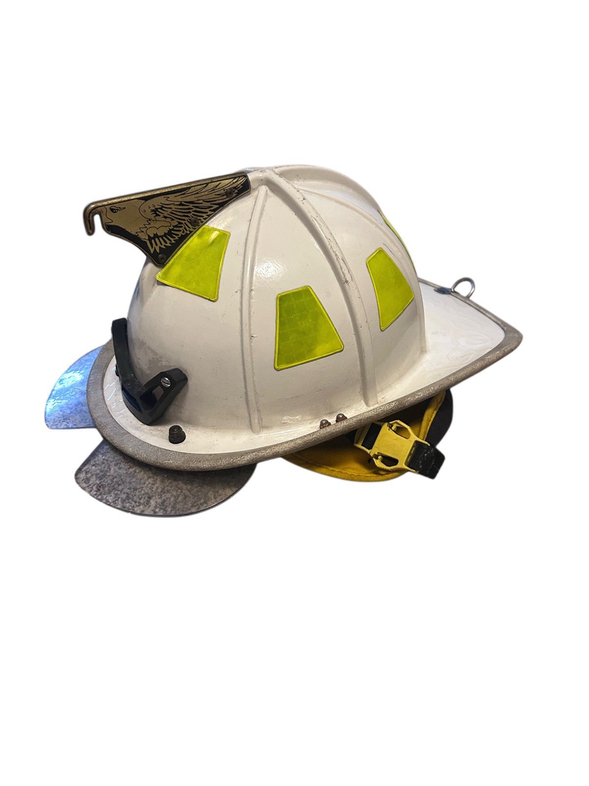 Vintage 2005 MSA Cairns 1010 C-TRD White Chief Fire Helmet Eagle Front Lime Trim Vintage 2005 MSA Cairns 1010 C-TRD White Chief Fire Helmet Eagle Front Lime Trim