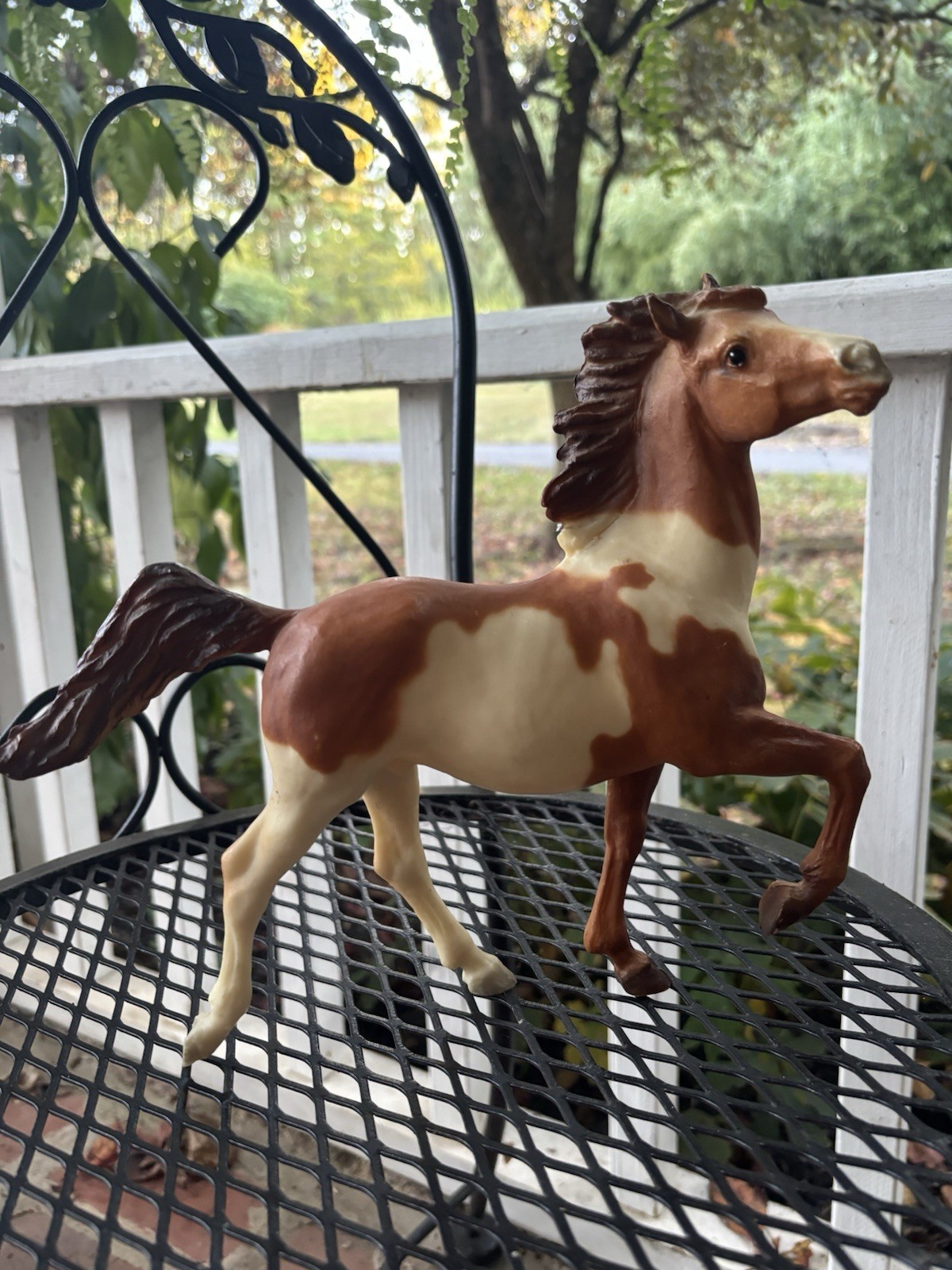 Breyer 1988-1989 Chestnut Tobiano Buckshot \