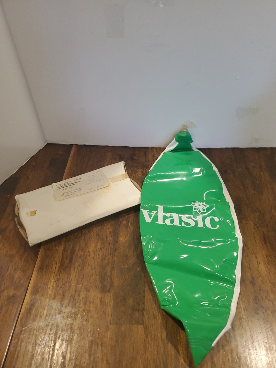 Vintage 1980s VLASIC PICKLES Stork Beach Ball Promotional Item New 18in D