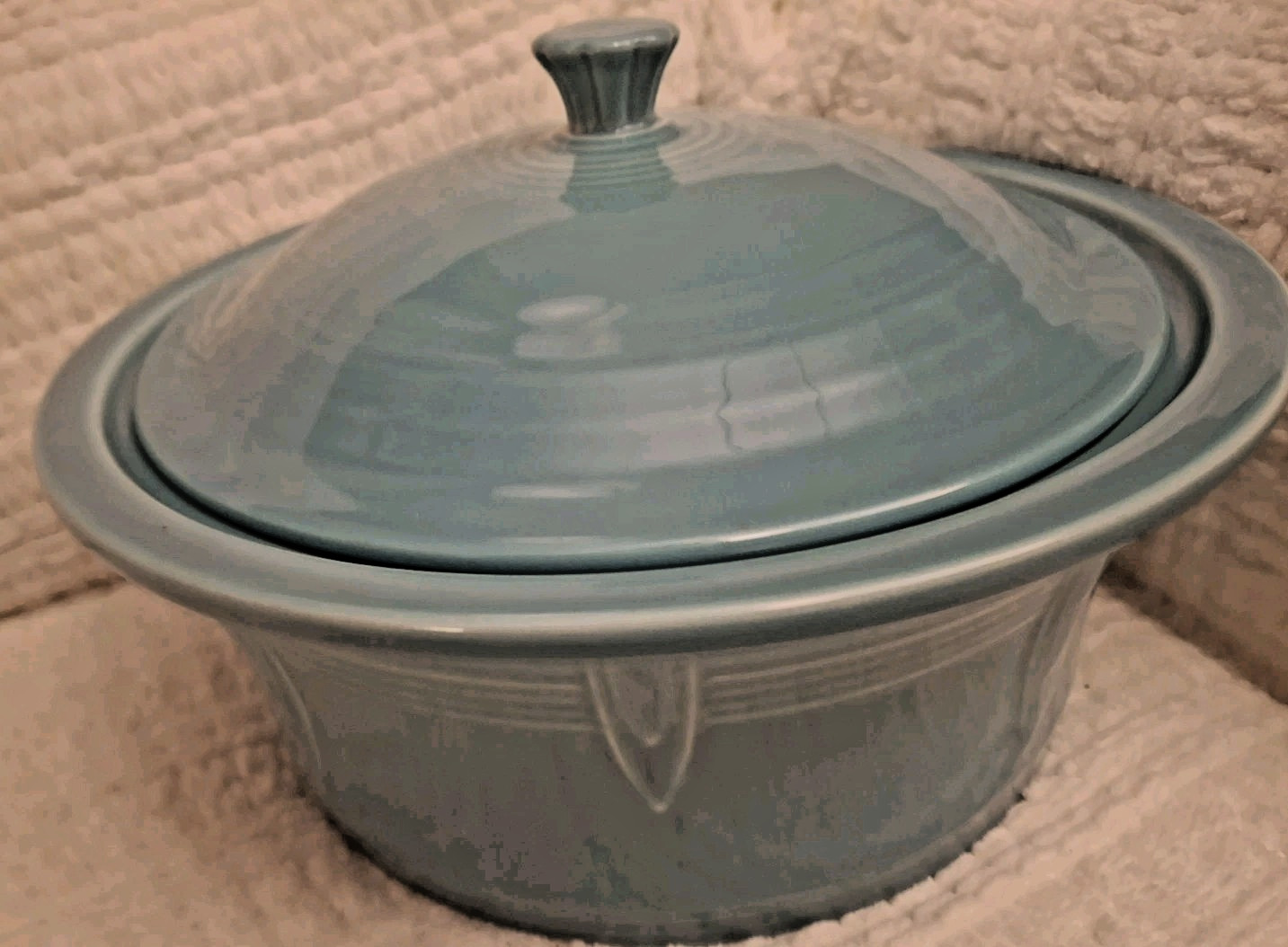 Homer Laughlin Fiesta Turquoise Aqua 2.5 Quart Round Covered Casserole Homer Laughlin Fiesta Turquoise Aqua 2.5 Quart Round Covered Casserole