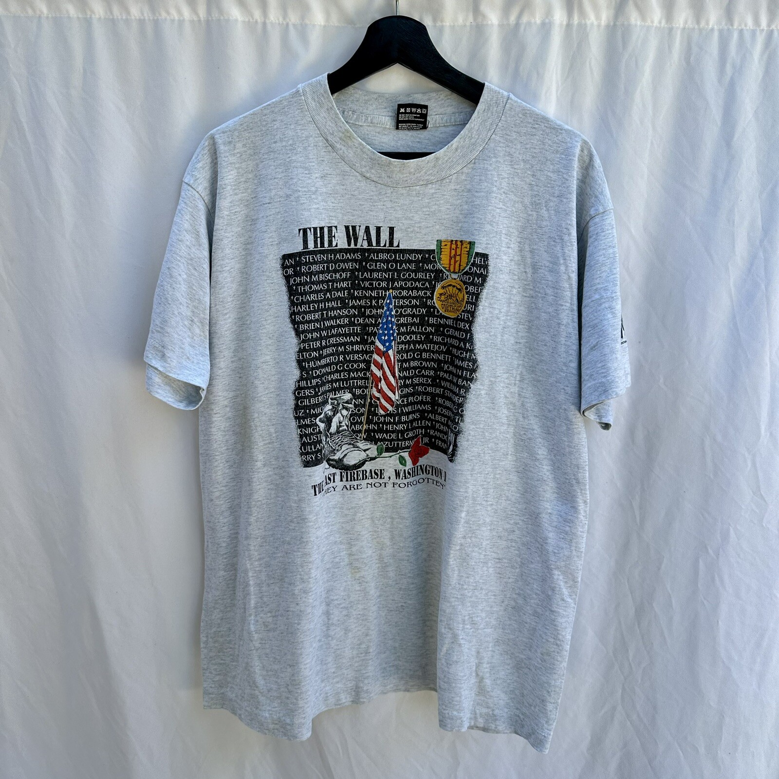 Vintage 1980s Vietnam War Memorial T-shirt The Wall The Last Firebase 