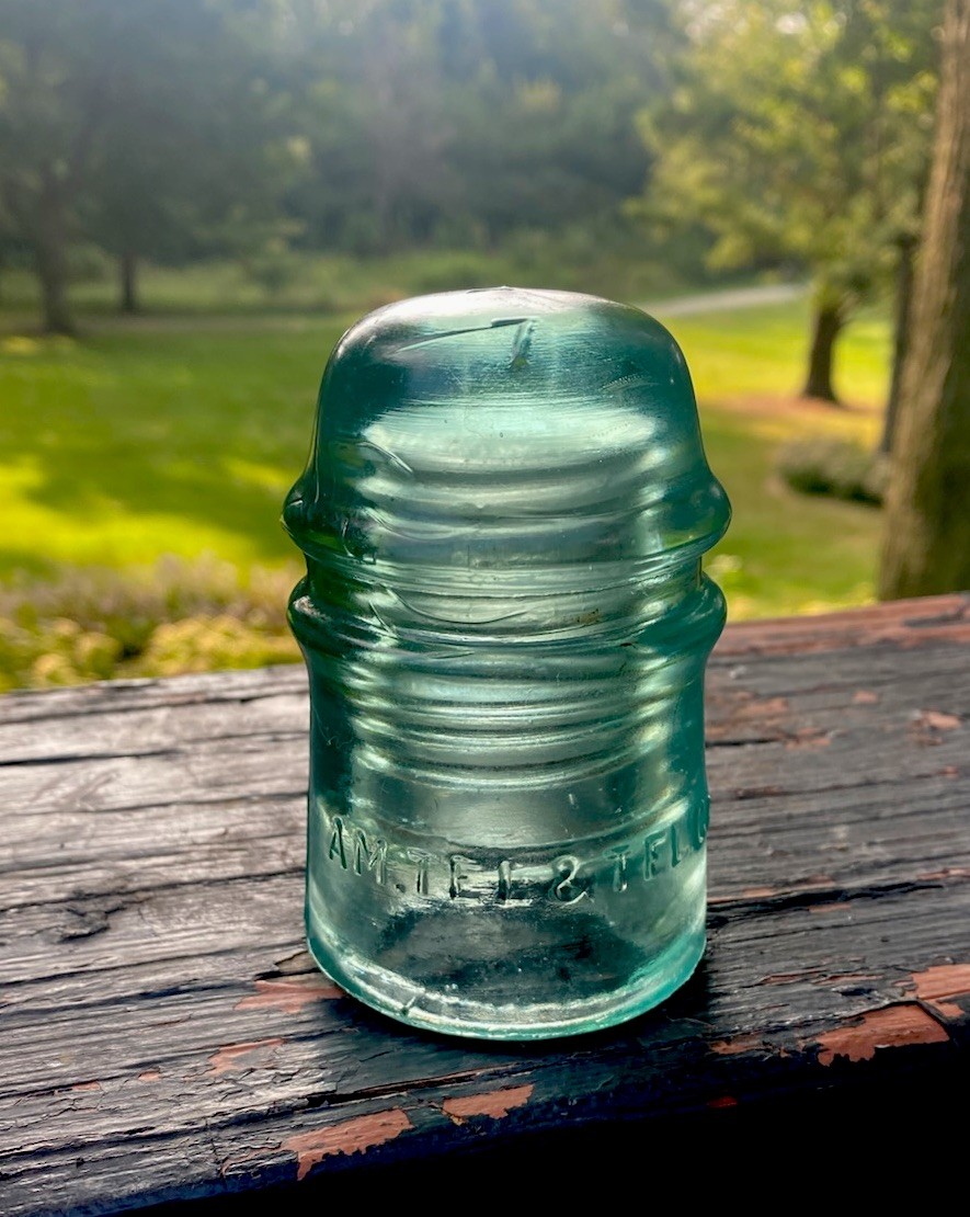 Antique Brookfield c.1910 Am. Tel. & Tel. Co. Aqua Blue Glass Insulator CD 121
