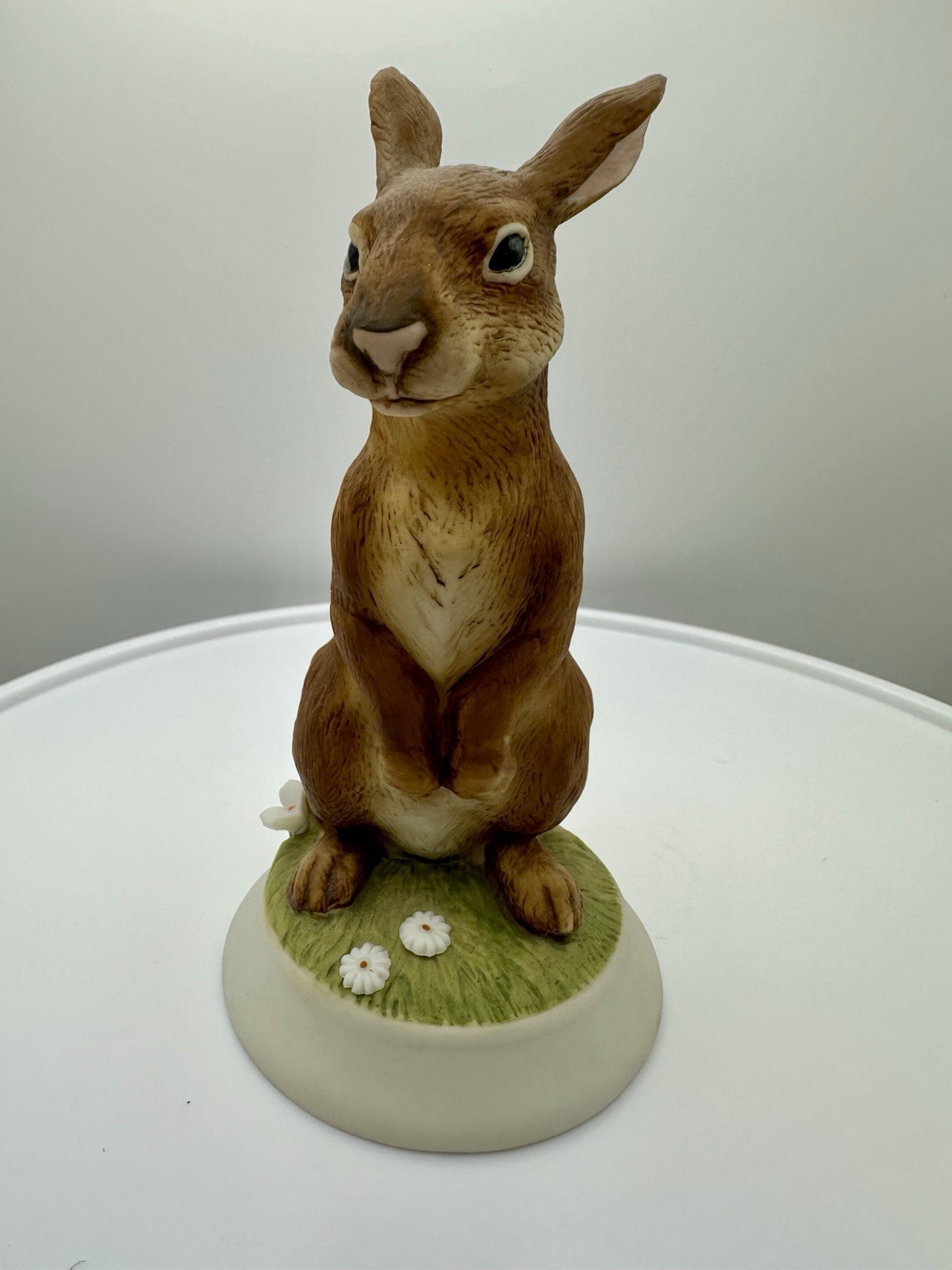 Vintage Cottontail by Andrea Sadek Rabbit Figurine 1986 5” EUC