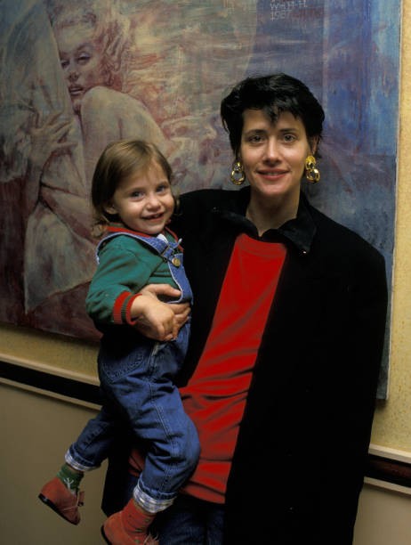 Lorraine Bracco Daughter Stella Keitel at Exhibition of Paintings - Old Photo