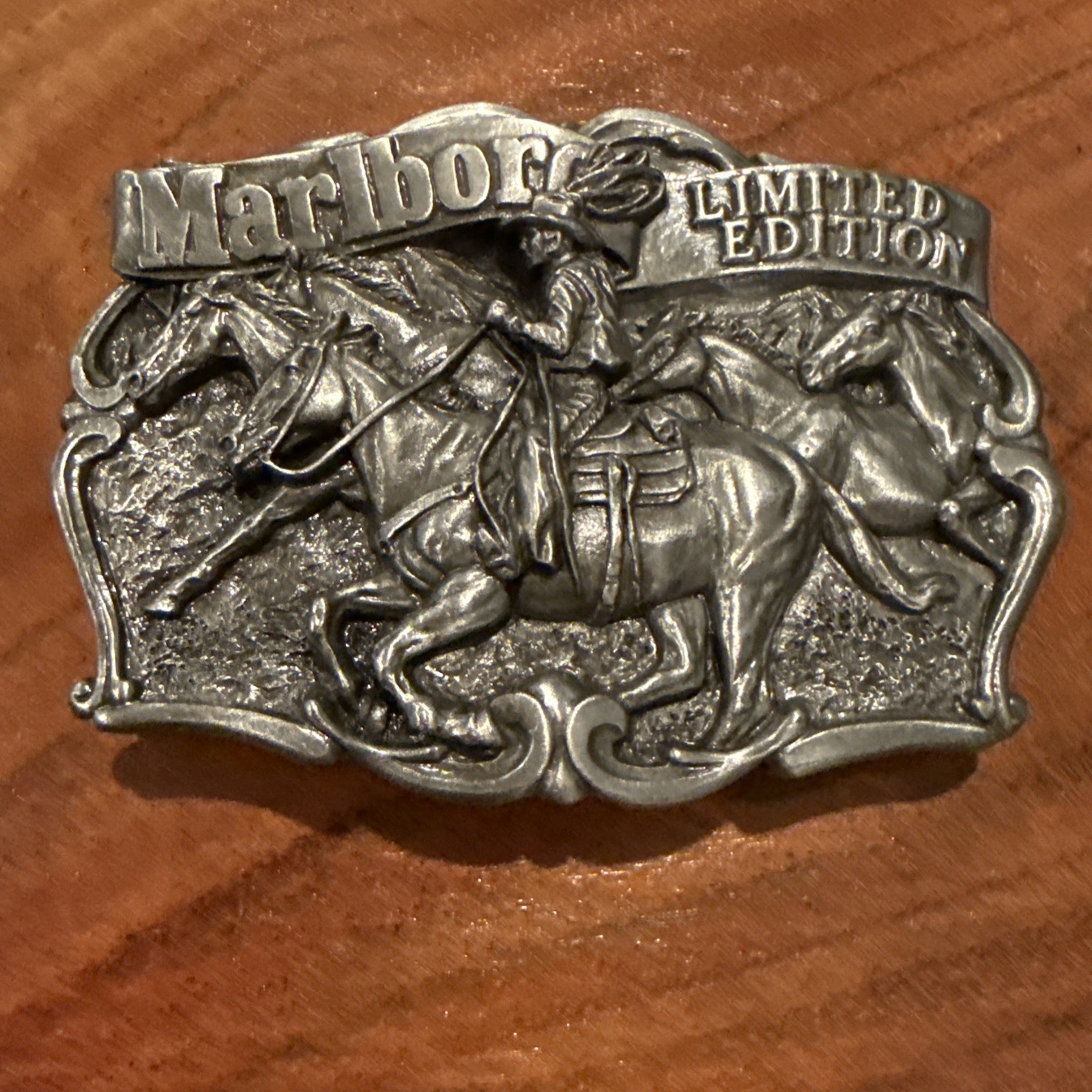Rare Vintage Phillip Morris Marlboro Limited Edition Cowboy Belt Buckle  #520