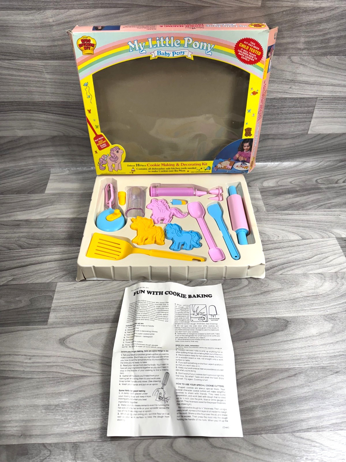 VINTAGE MY LITTLE PONY COOKIE MAKING & DECORATING KIT COMPLETE CUTTERS SET  BOX