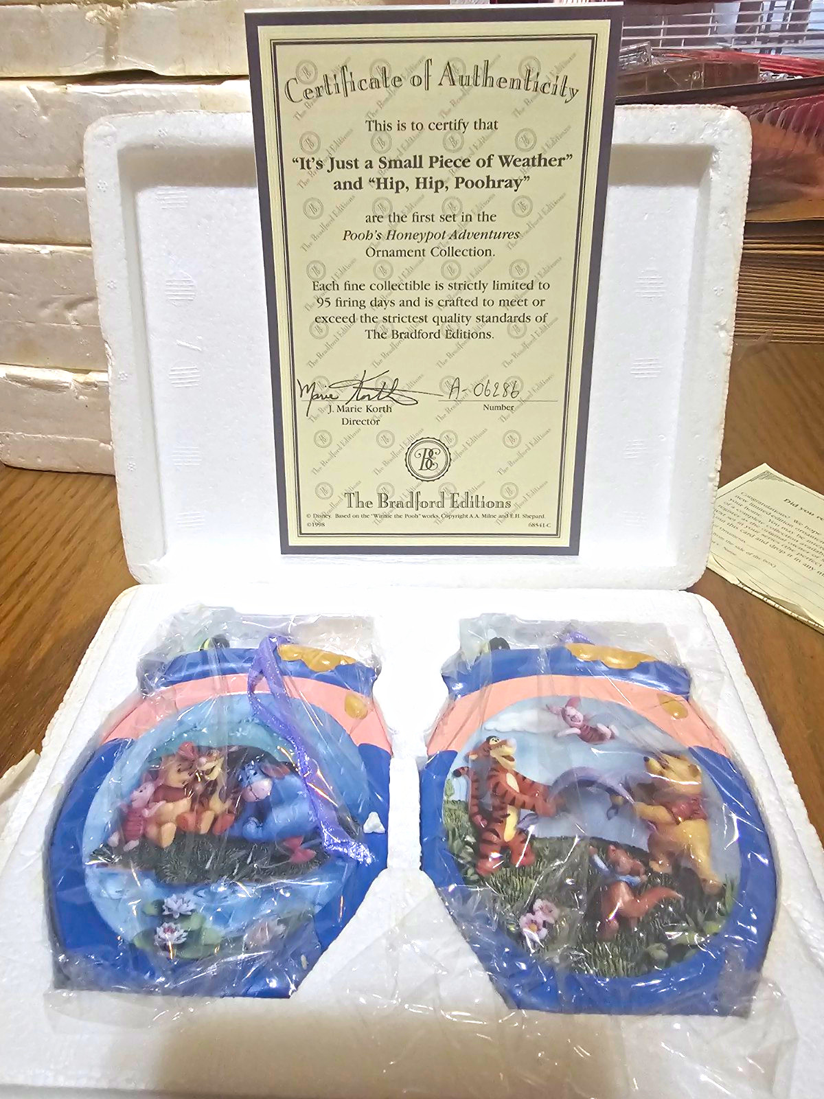 Set 1 In Bradford Editions Pooh Honeypot Adventures Collector Ornaments W/COA