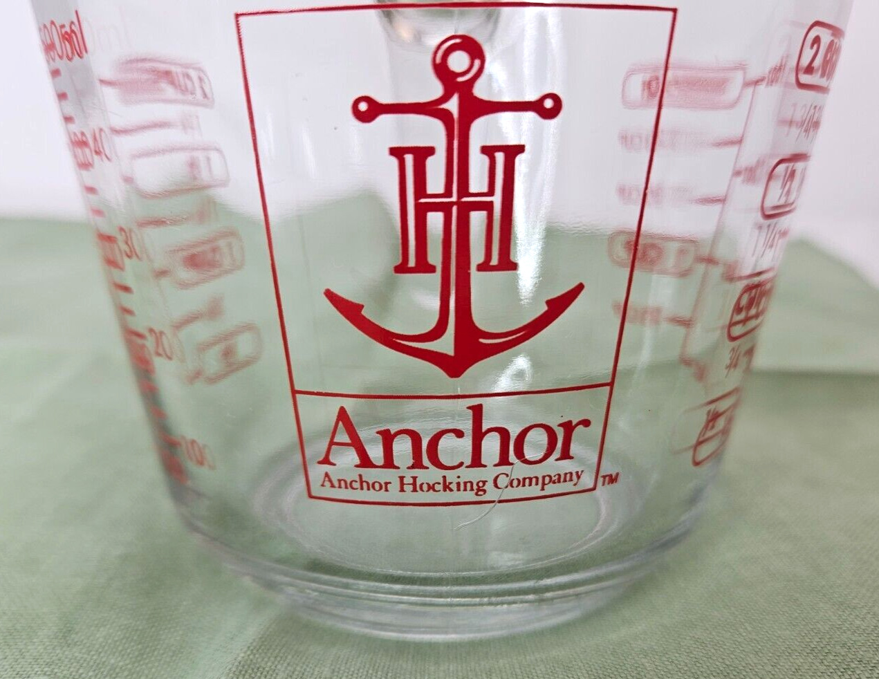 Vintage Anchor Hocking Glass Measuring 2 Cups with Red Letters & Spout